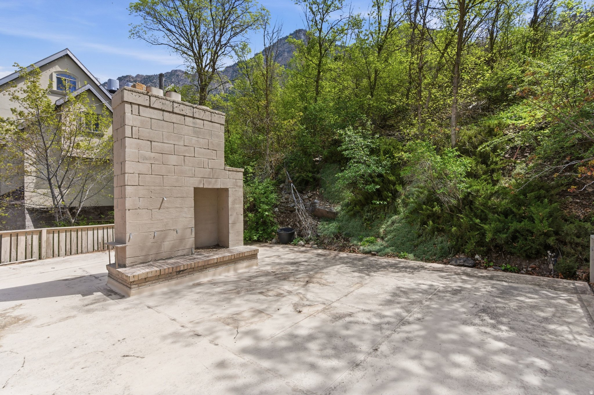 SPRINGDELL - Residential