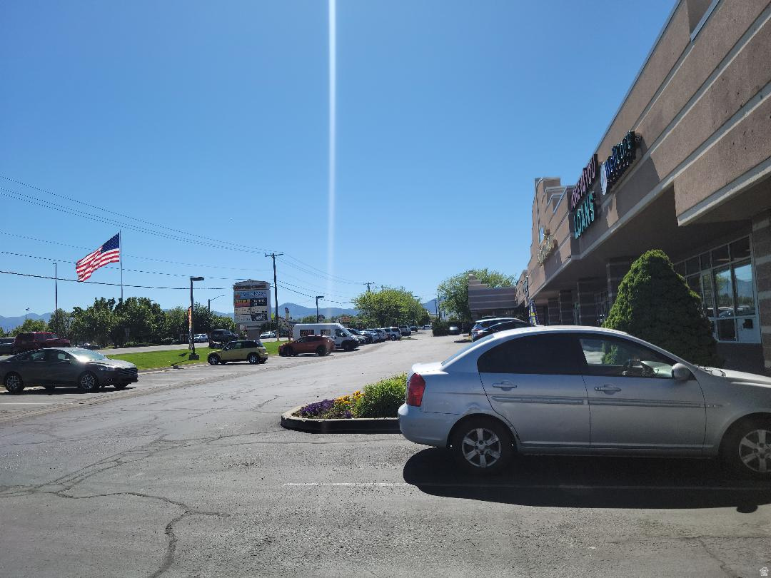 LIVINGSTON RETAIL PROPERTY - Commercial Sale