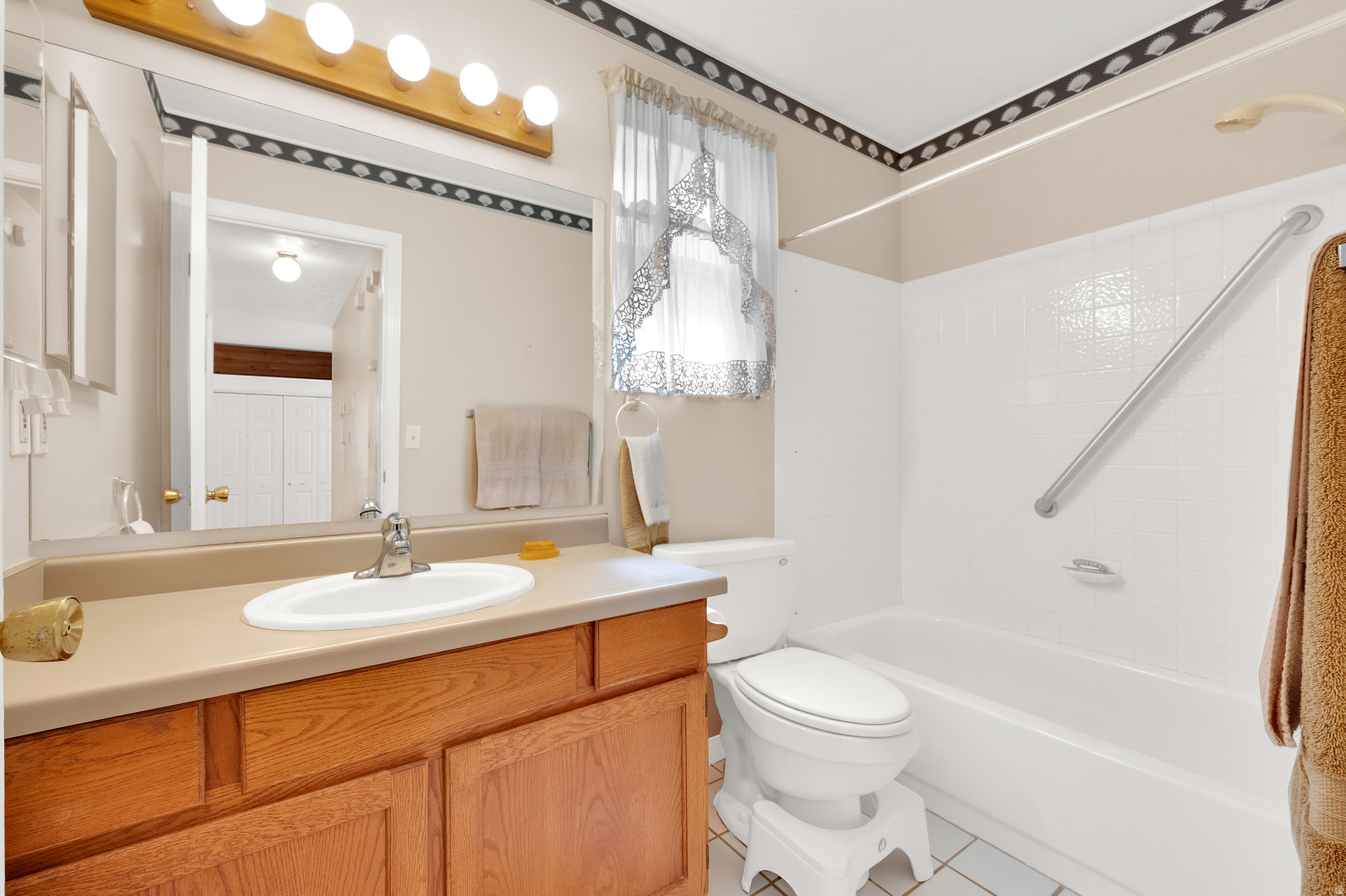 EAGLEBROOK ESTATES II - Residential