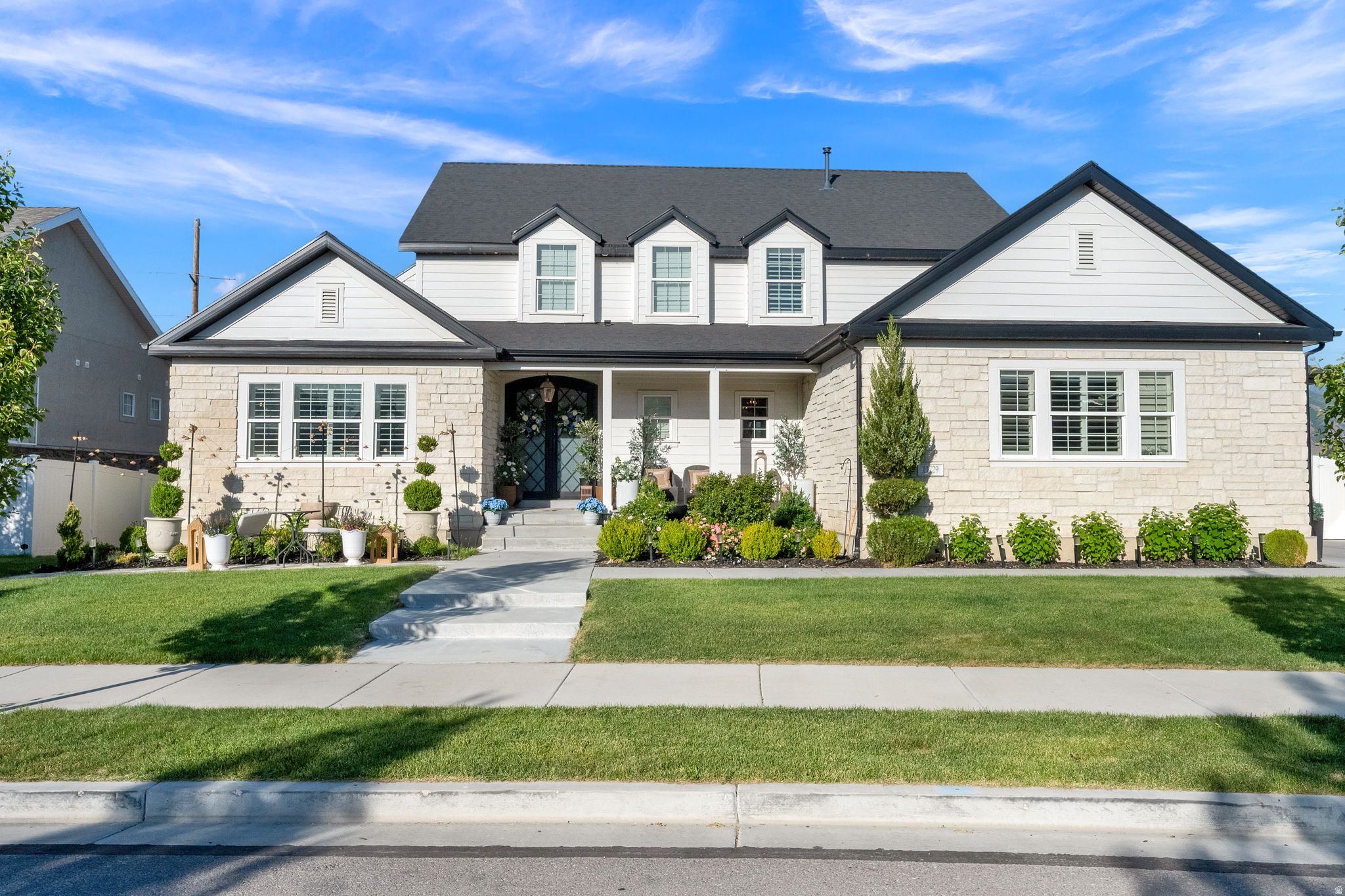 STERLING RIVER - Residential