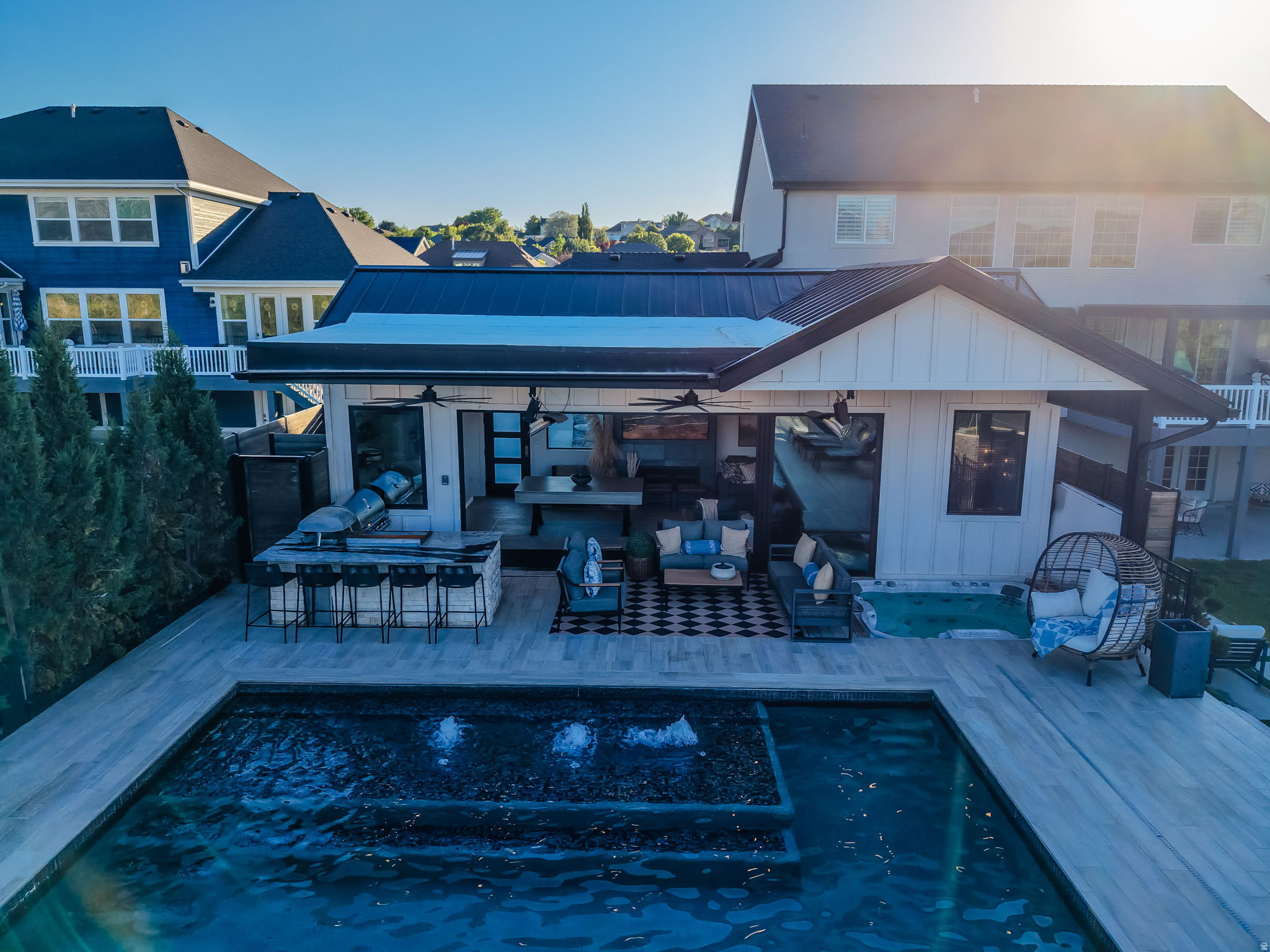 STERLING RIVER - Residential
