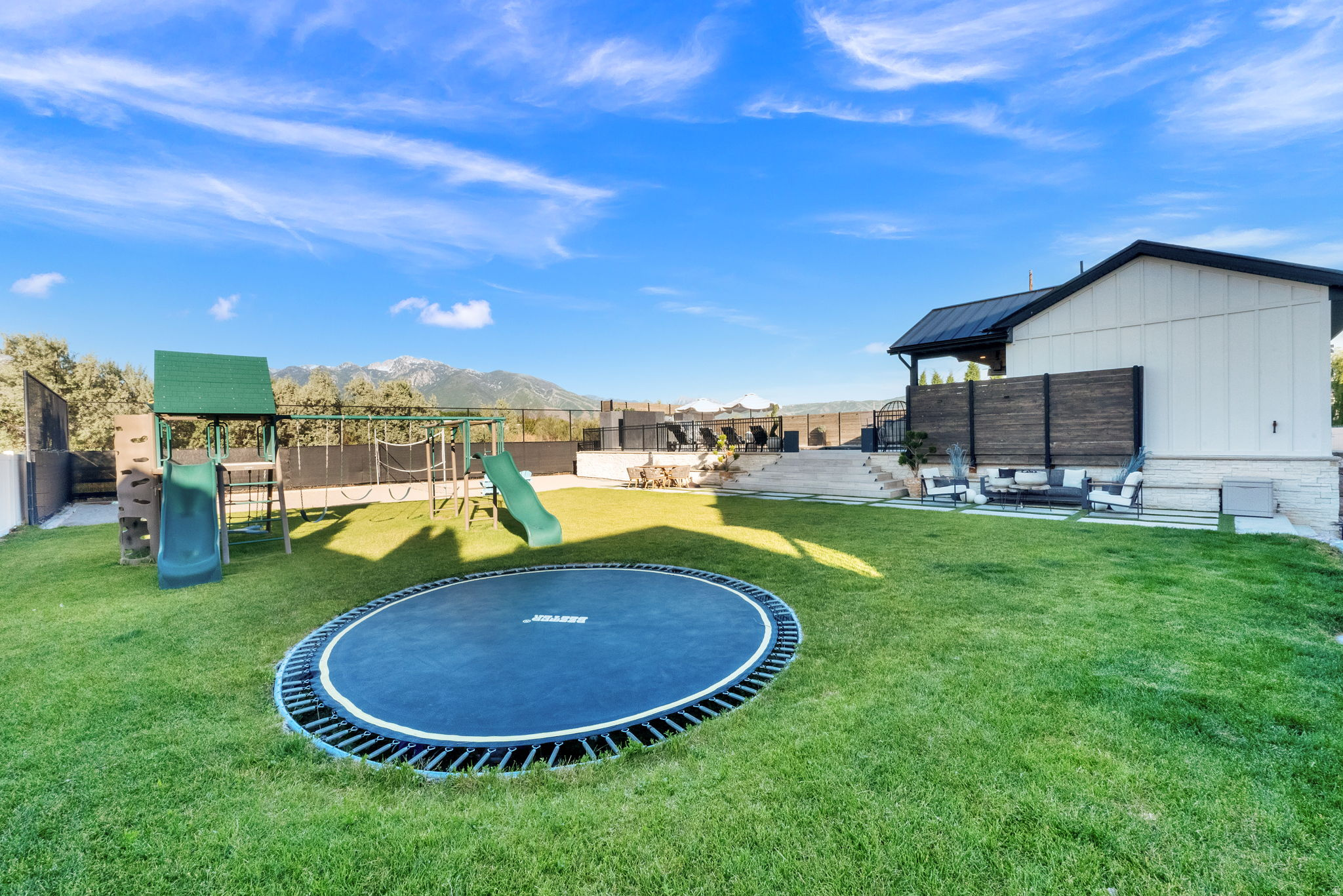 STERLING RIVER - Residential