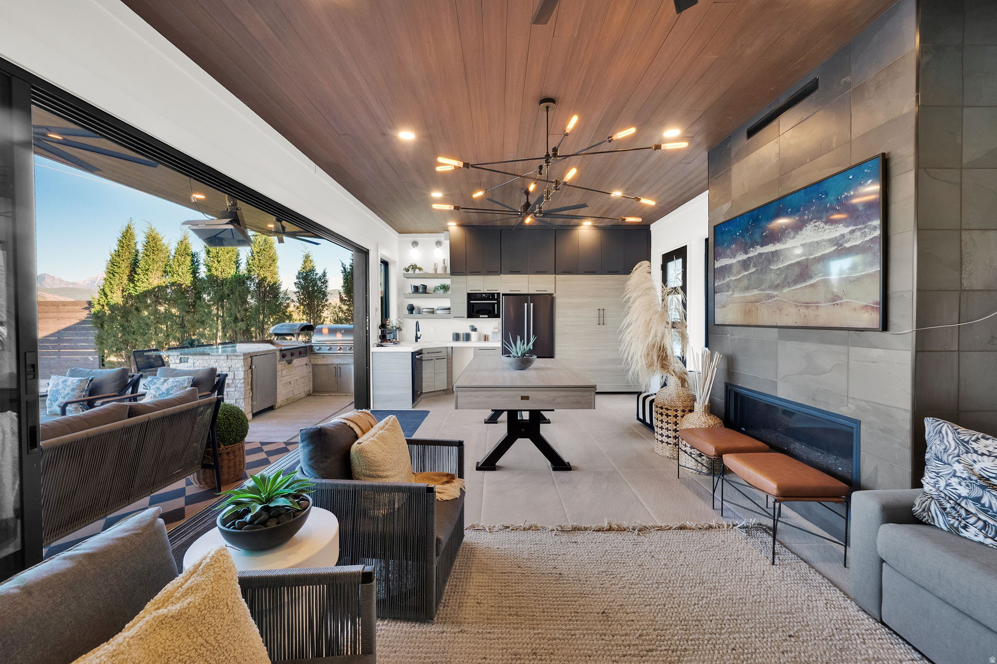 STERLING RIVER - Residential