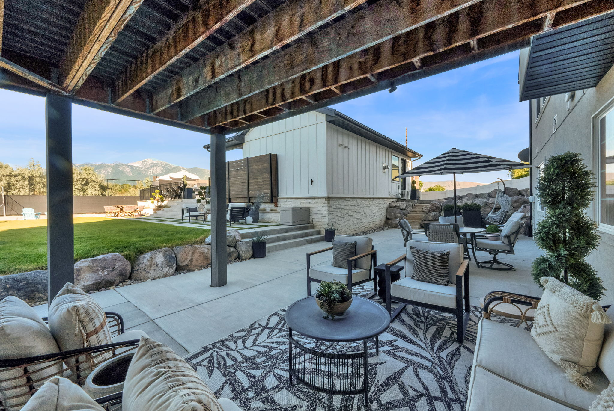 STERLING RIVER - Residential
