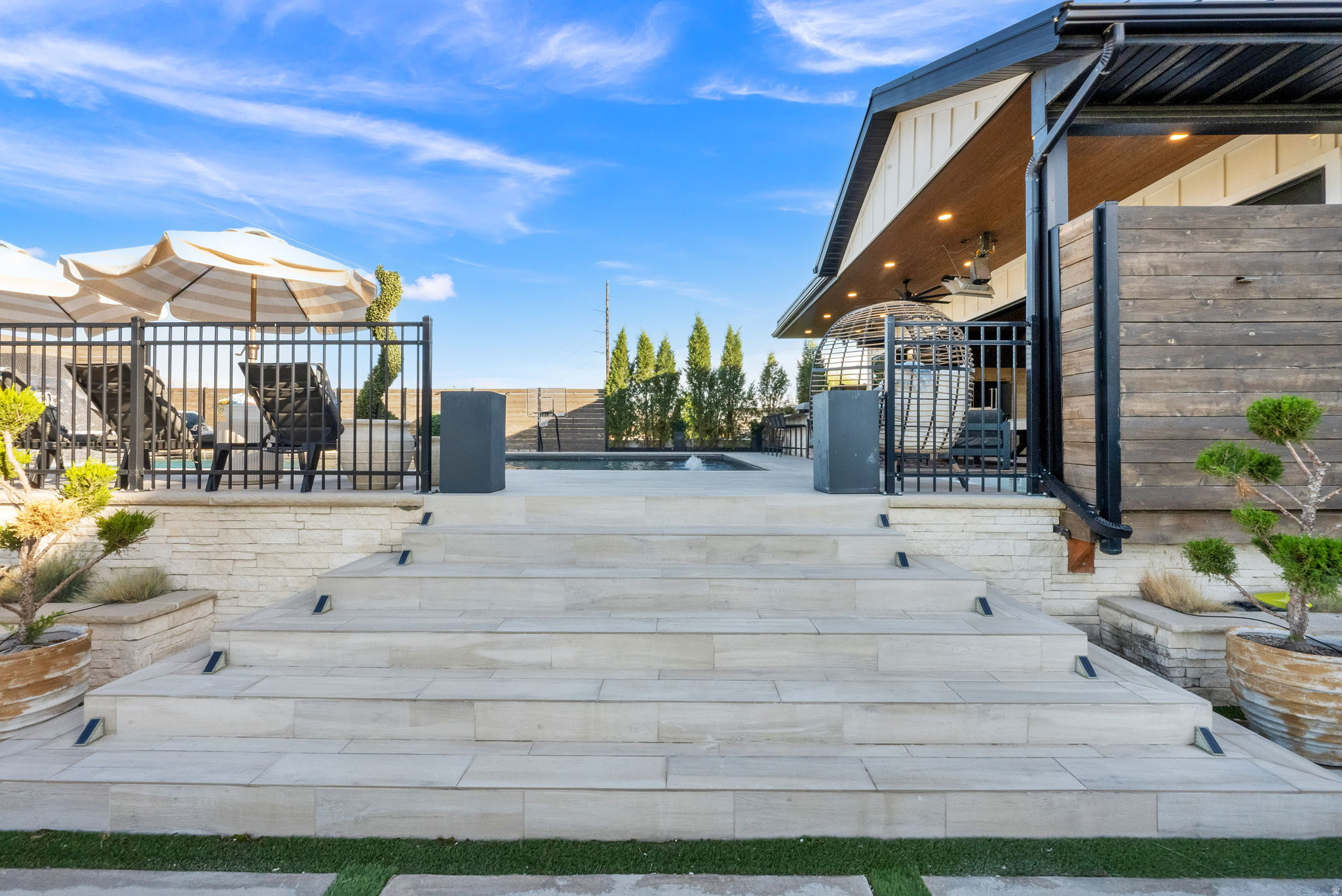 STERLING RIVER - Residential