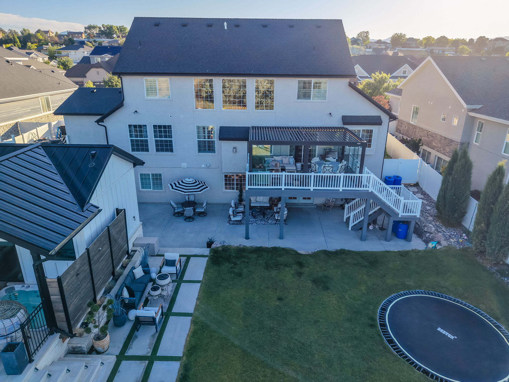 STERLING RIVER - Residential