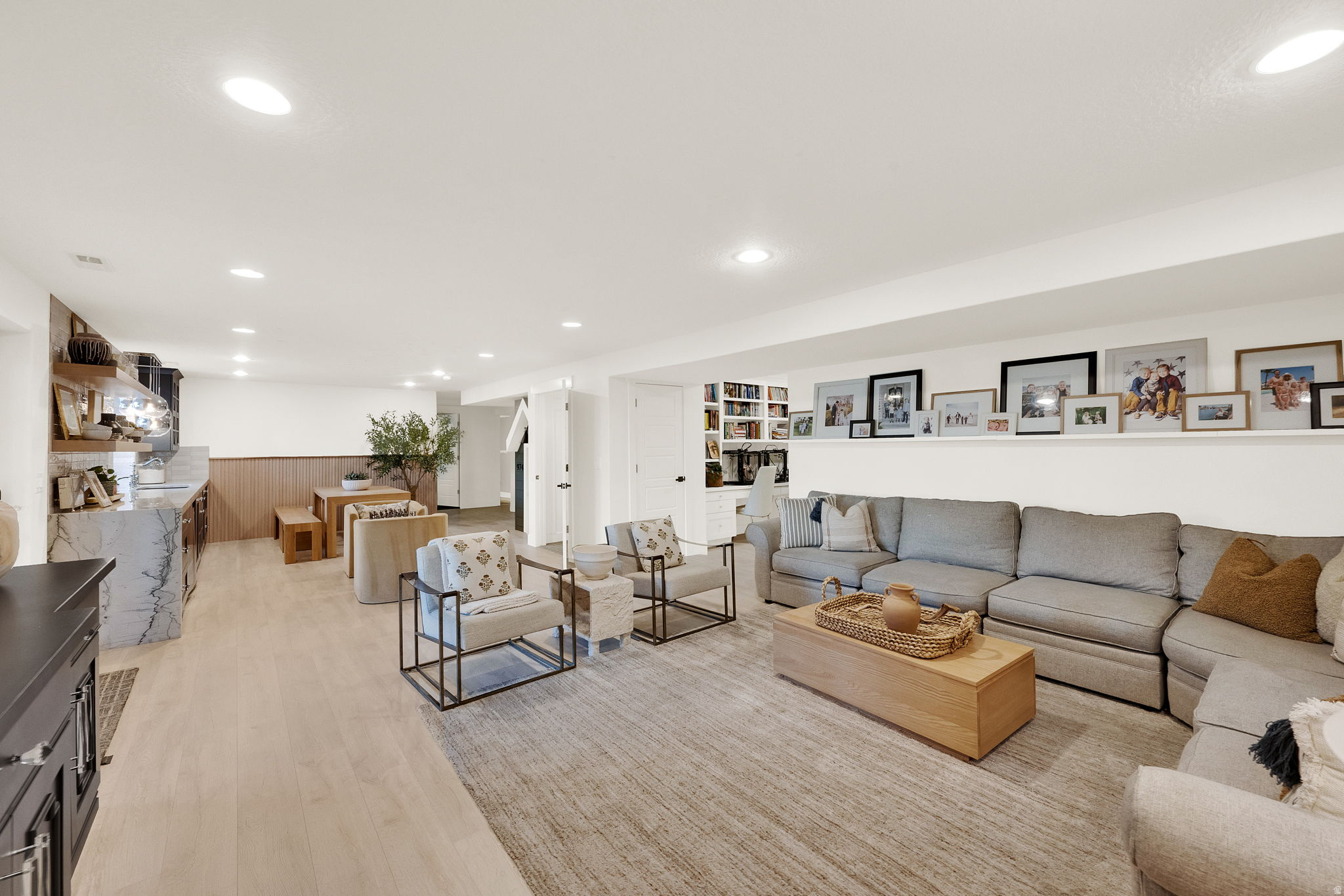 STERLING RIVER - Residential