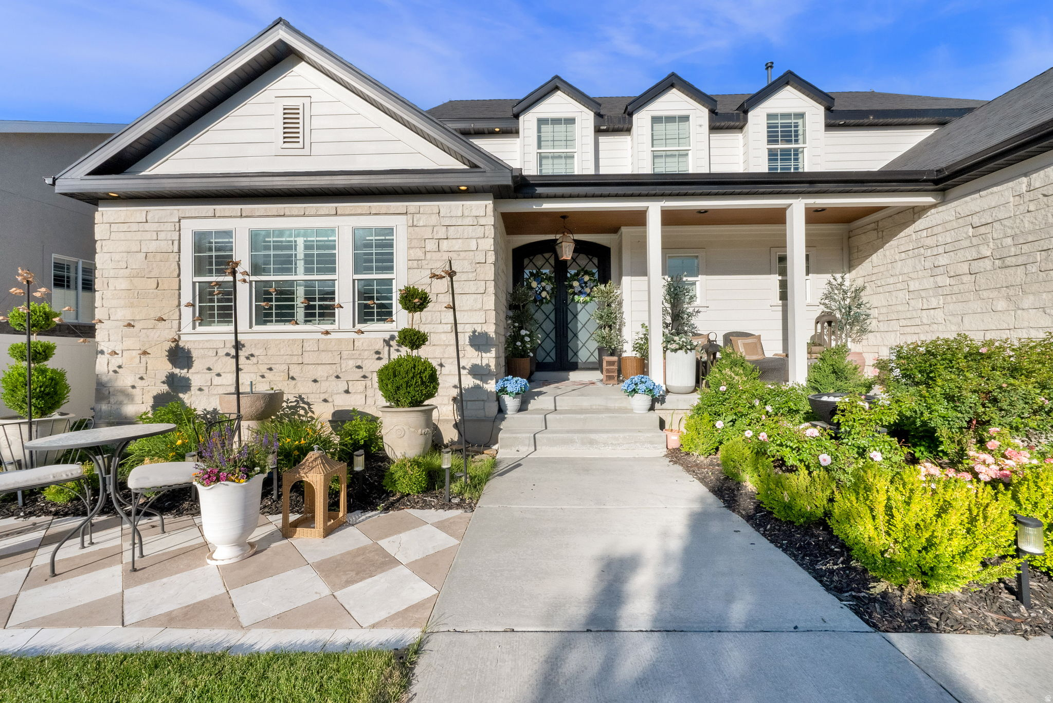 STERLING RIVER - Residential