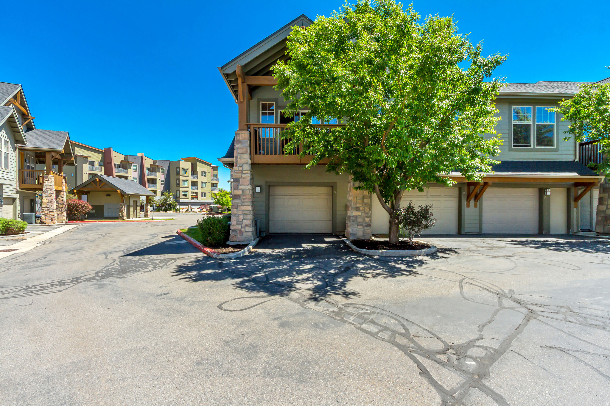 REDSTONE VILLAGE CONDOMINIUM - Residential