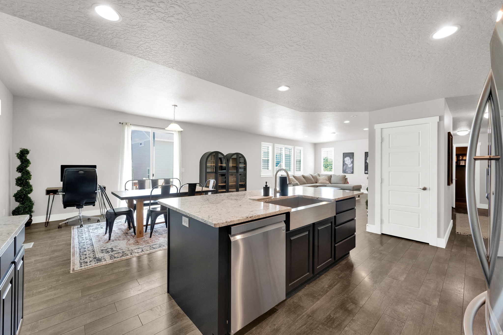 MEADOWS - Residential