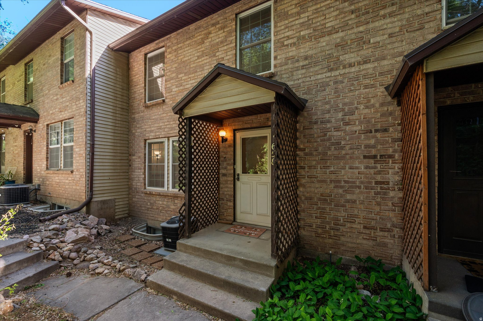 CANYON TERRACE - Residential