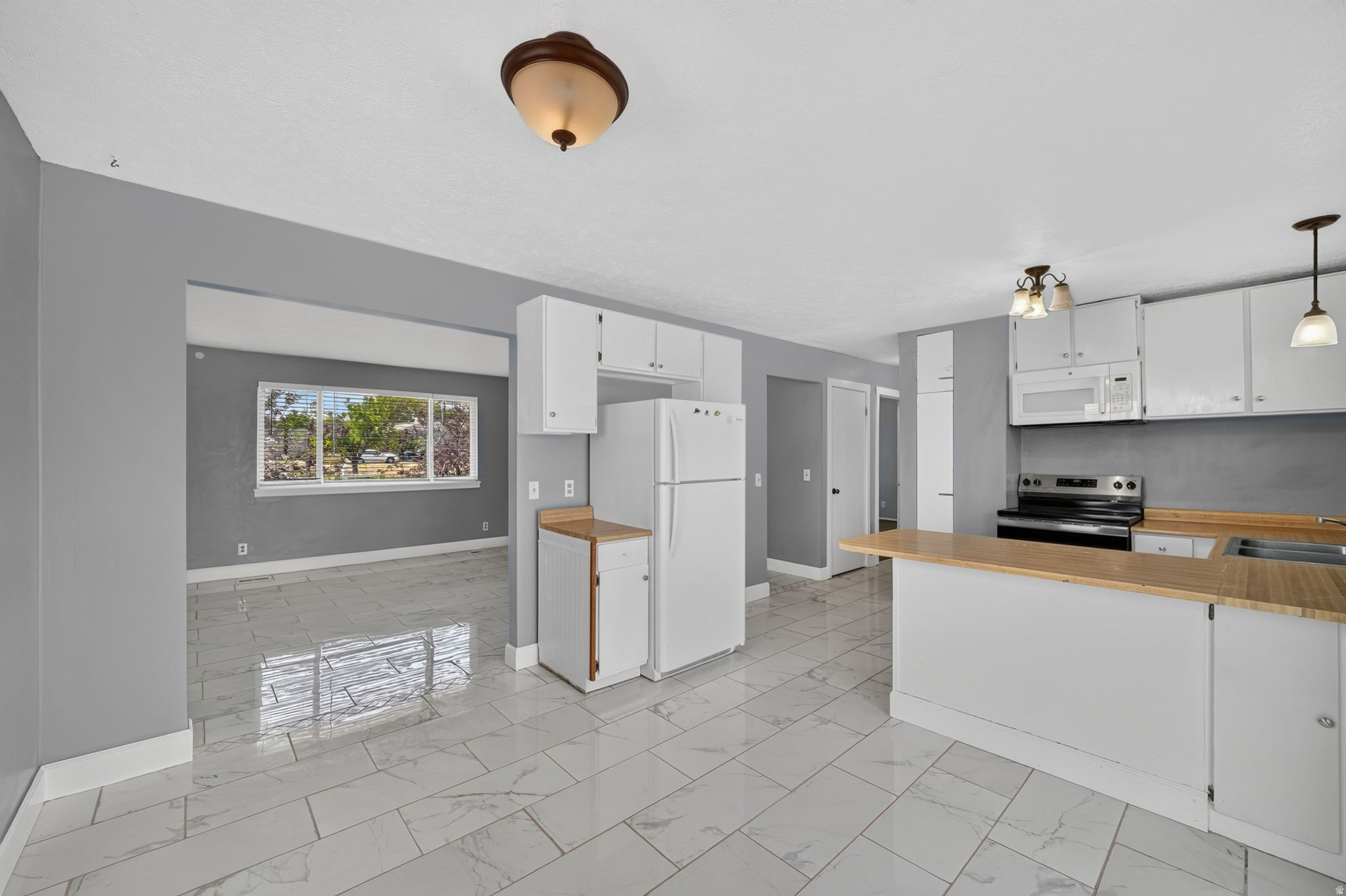 BONNEVILLE ACRES - Residential