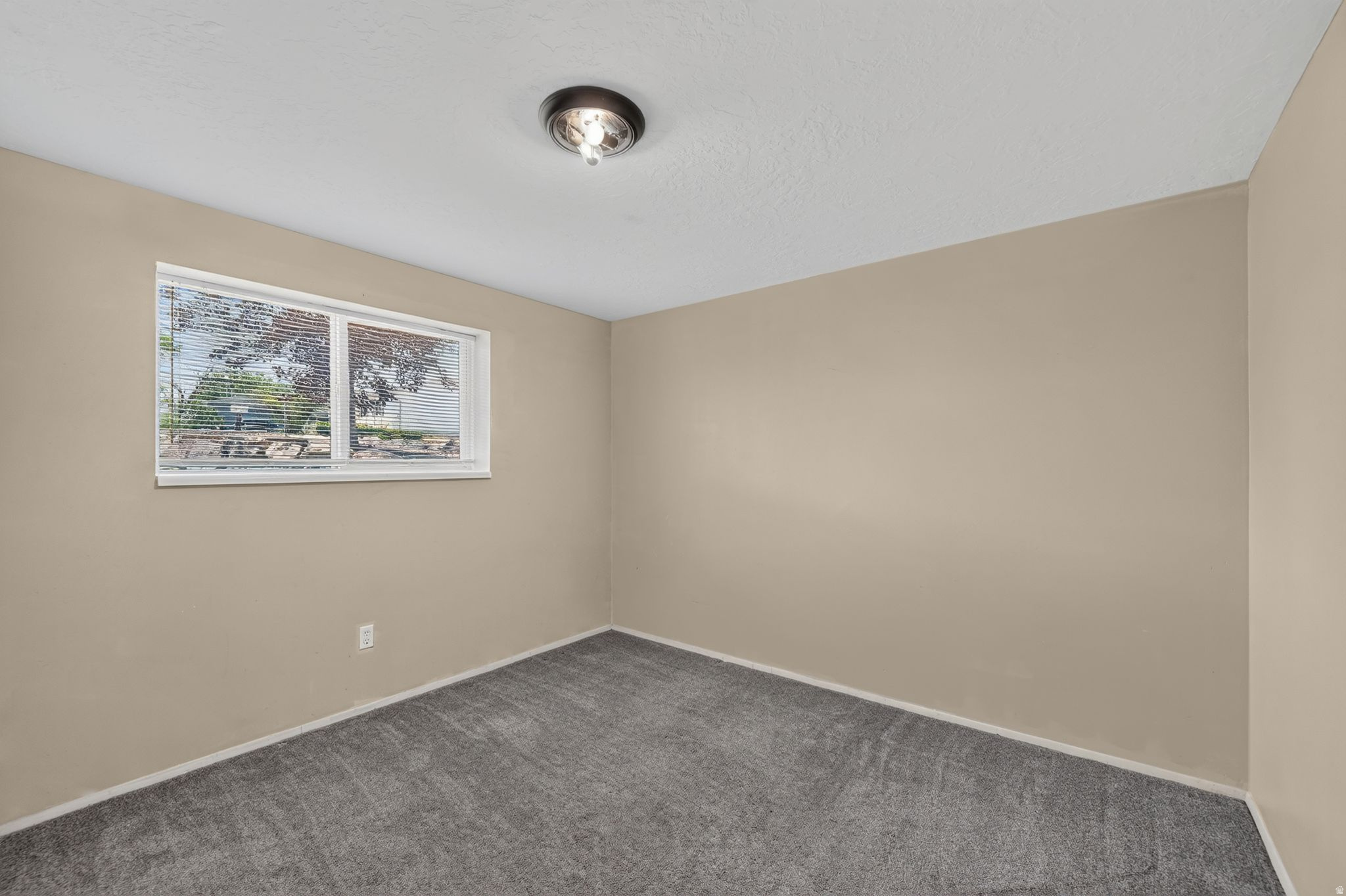 BONNEVILLE ACRES - Residential
