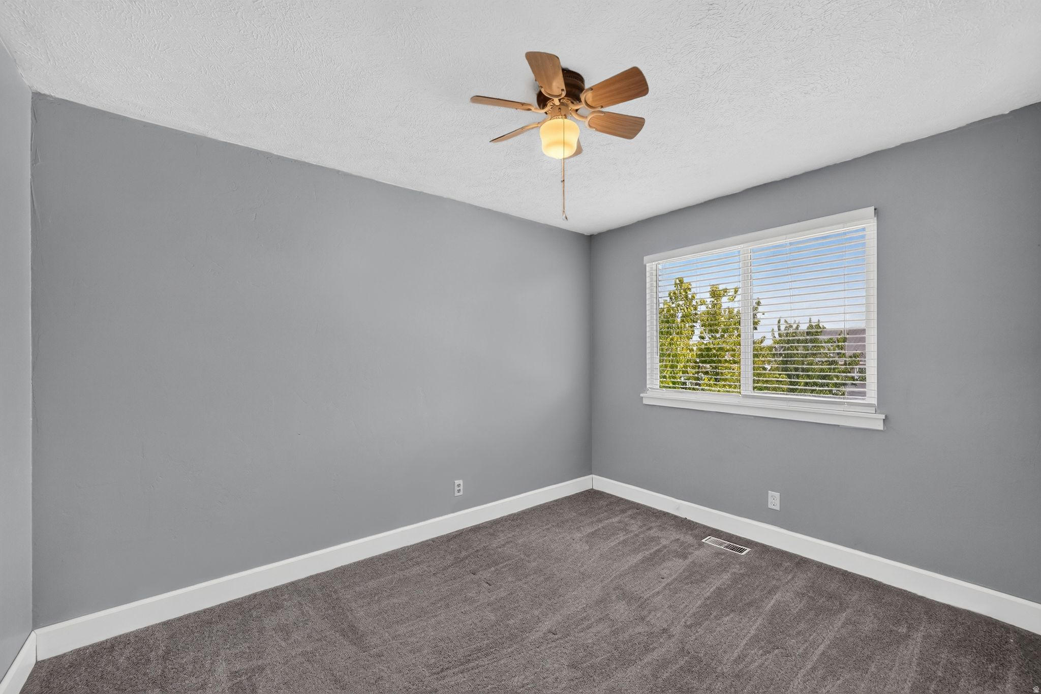 BONNEVILLE ACRES - Residential