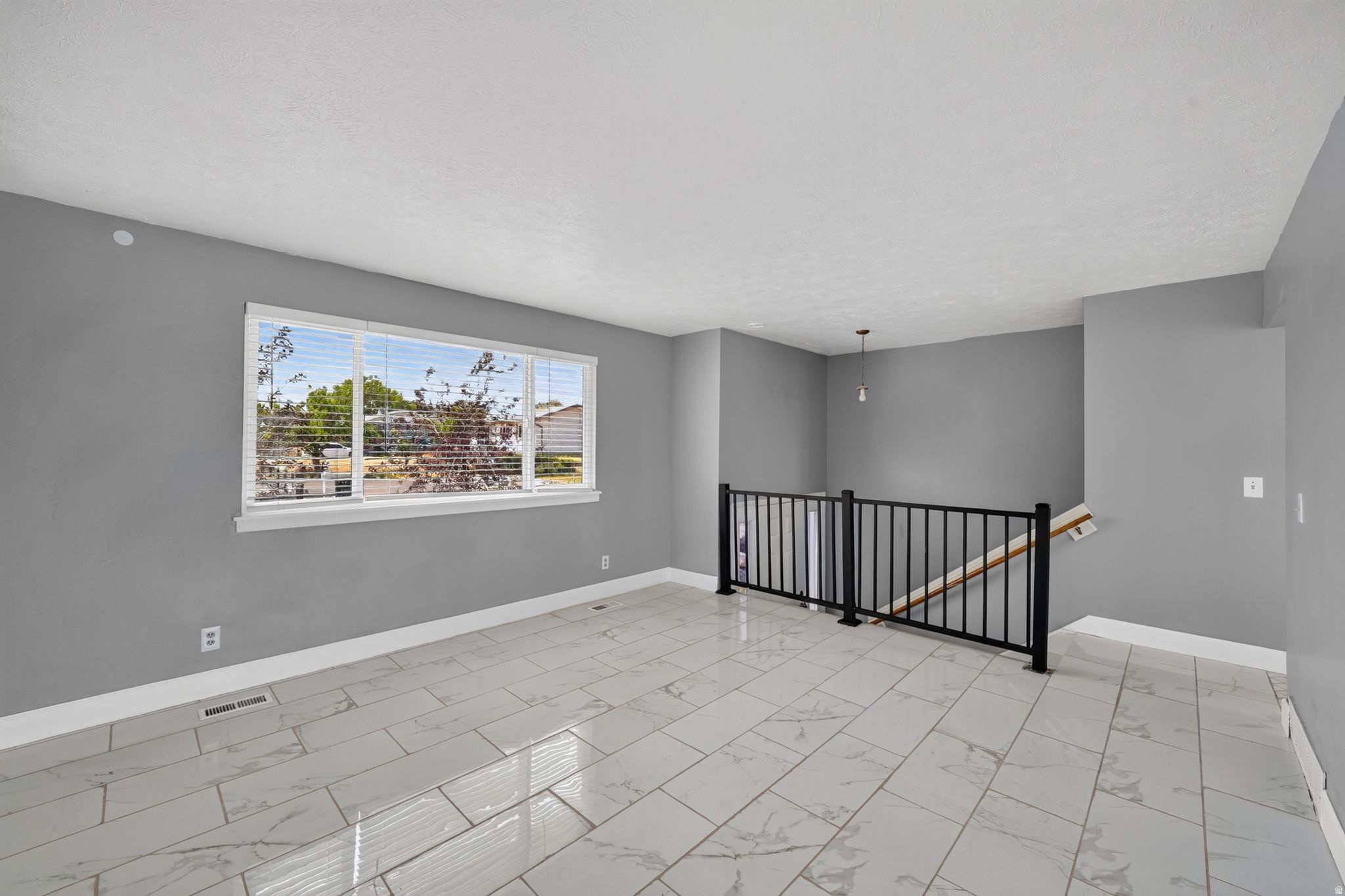 BONNEVILLE ACRES - Residential
