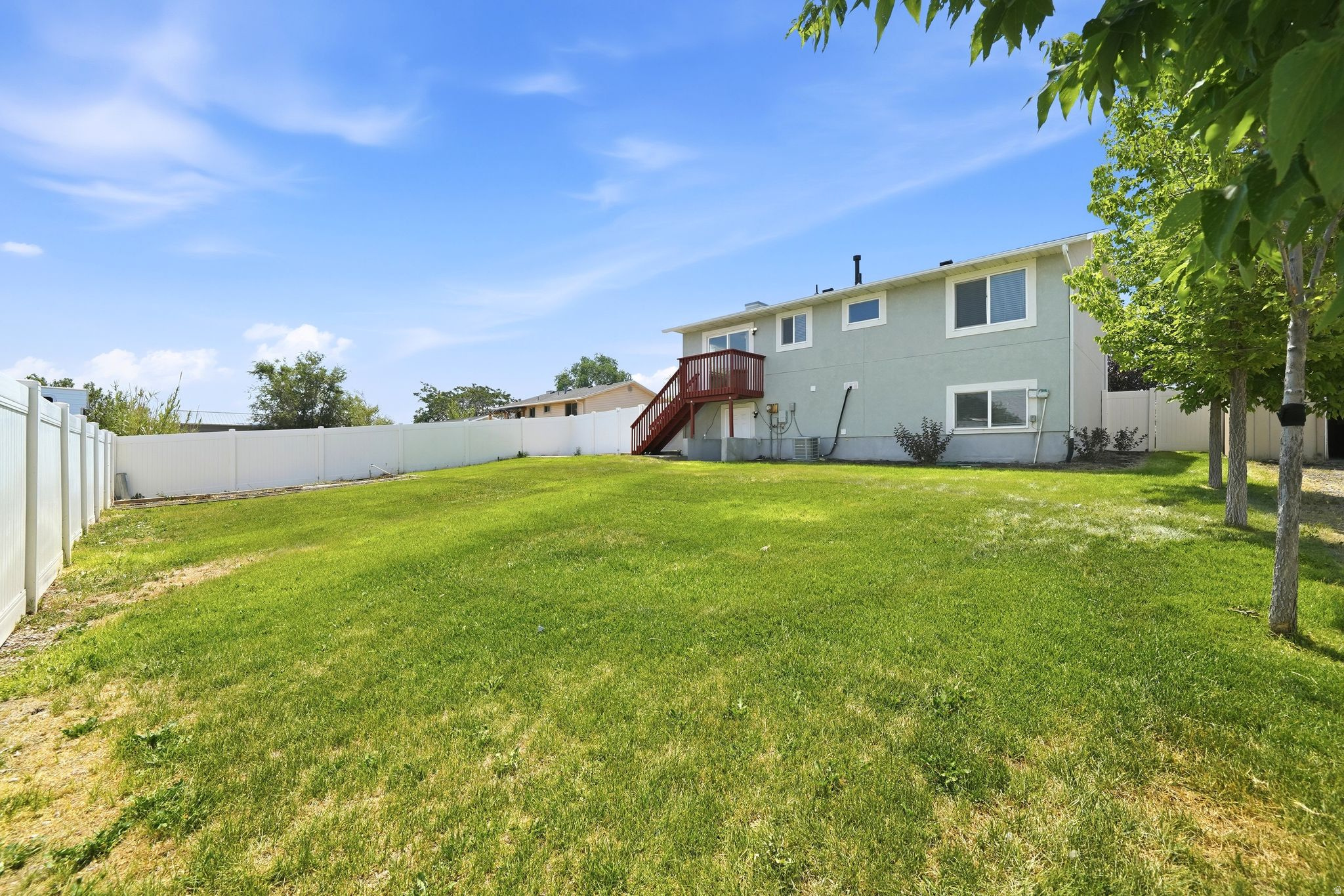 BONNEVILLE ACRES - Residential