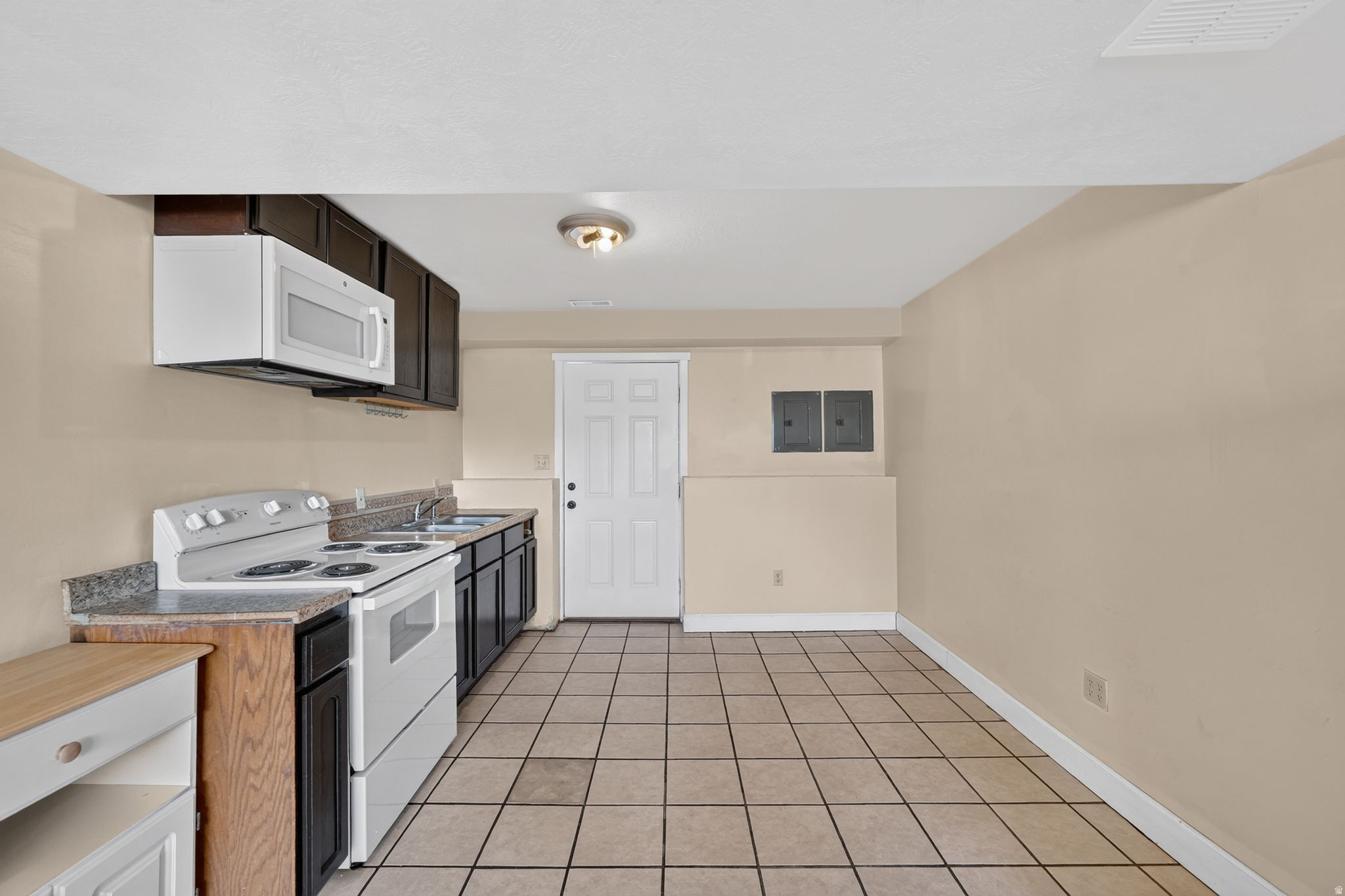 BONNEVILLE ACRES - Residential