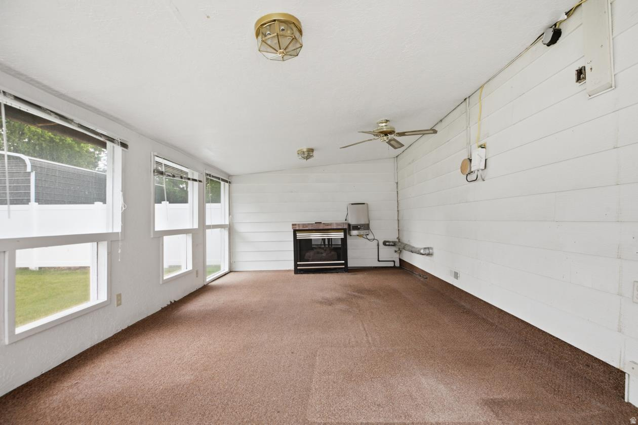 LARSON SUB - Residential