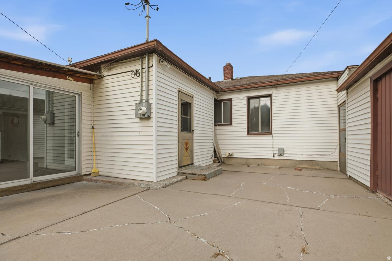 LARSON SUB - Residential