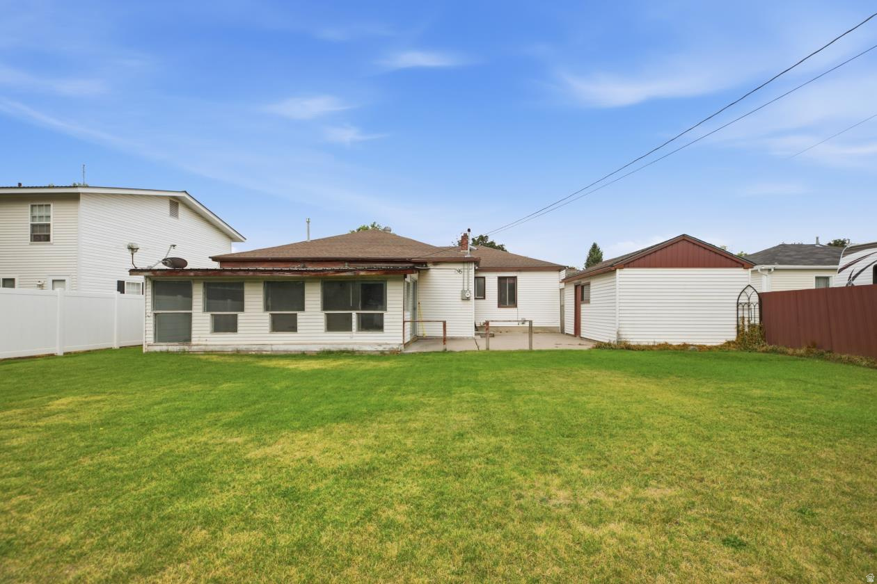 LARSON SUB - Residential