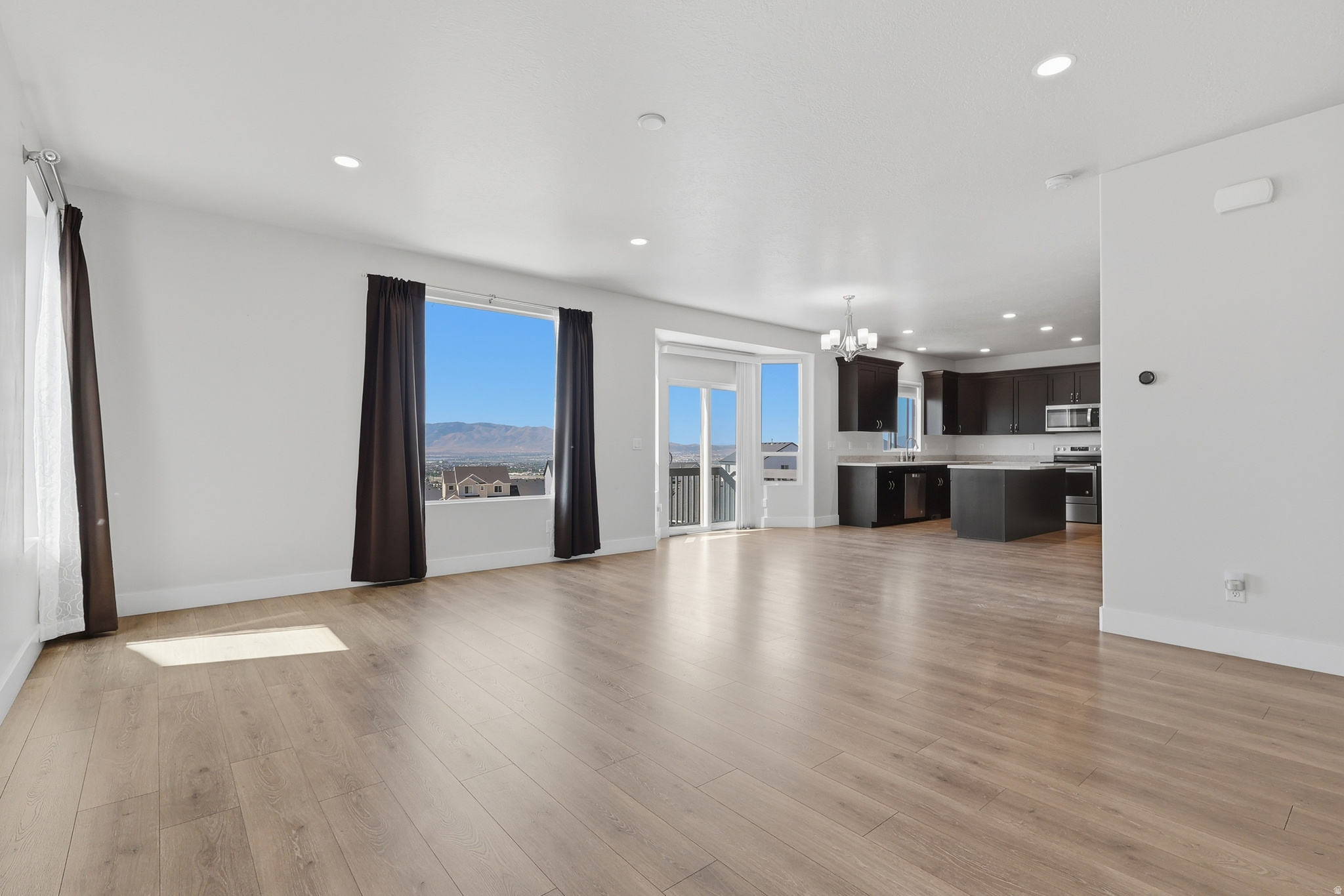 CROSSING AT TRAVERSE - Residential