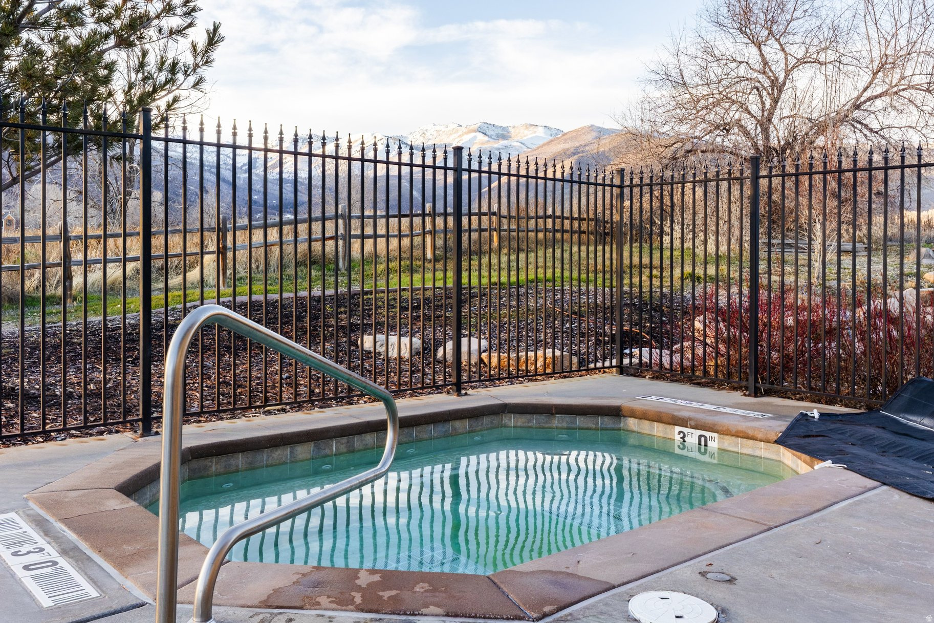LODGES @ SNAKE CREEK - Residential