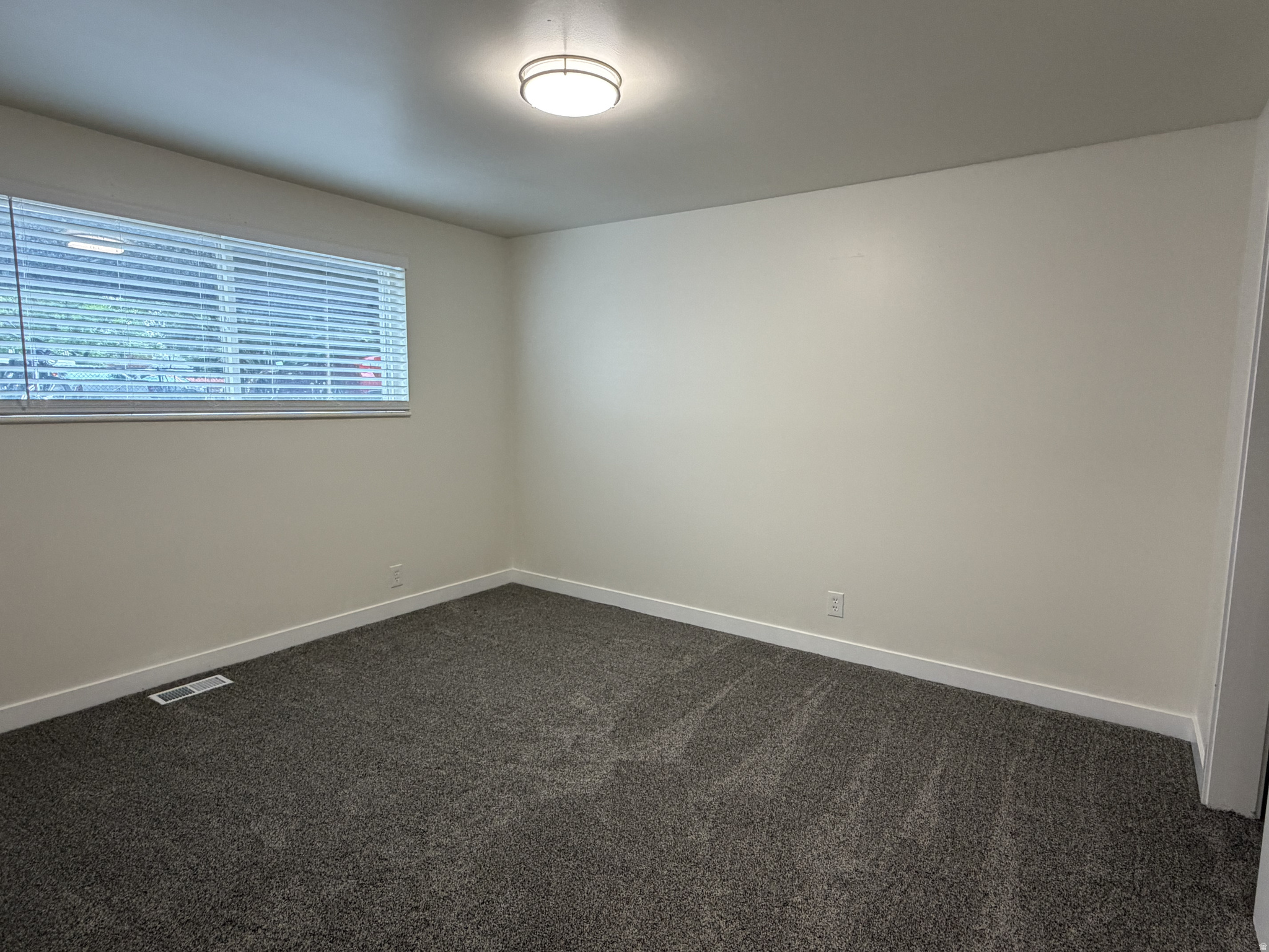 RADIUS CURVE - Residential Lease