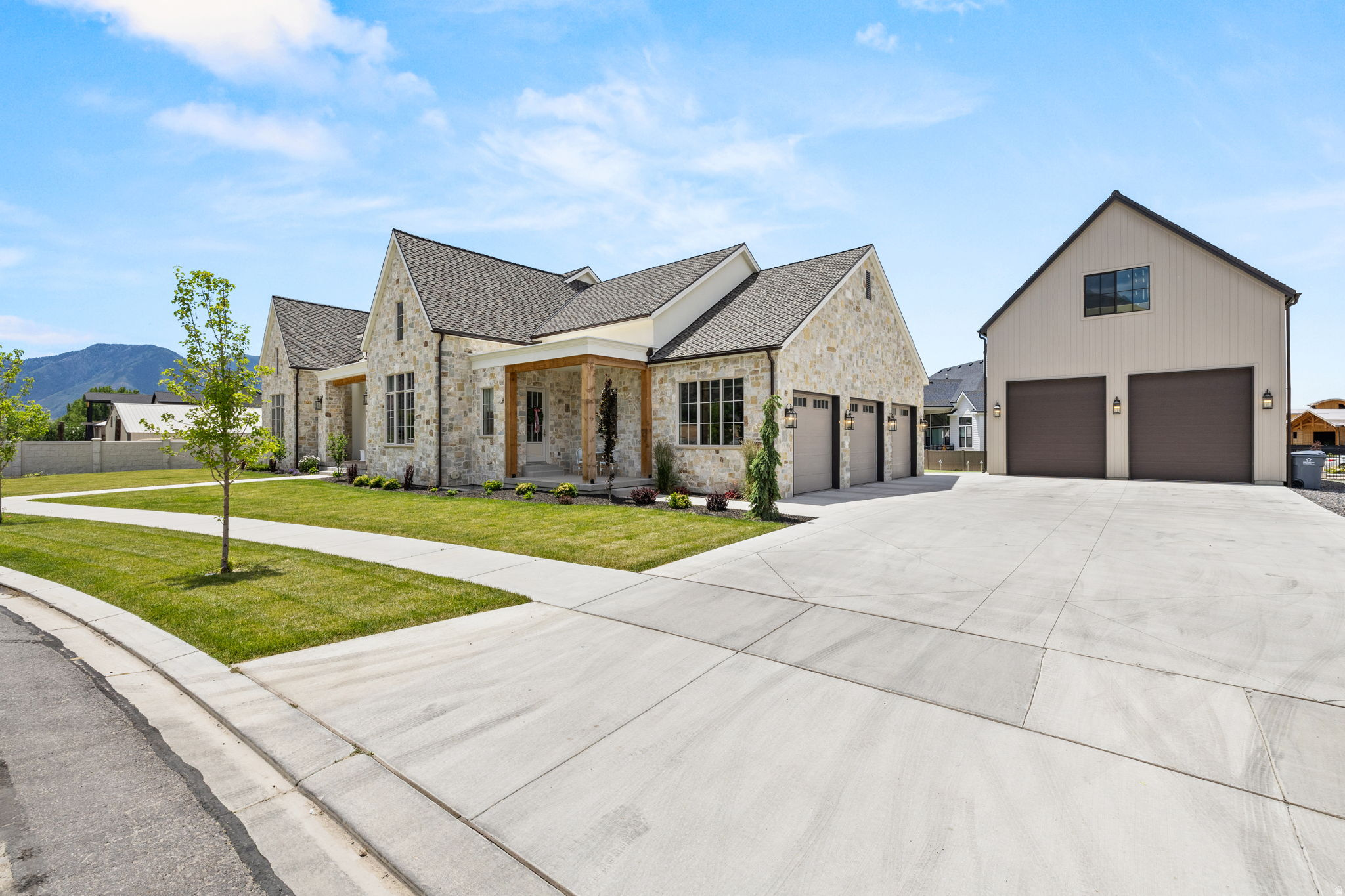 COPPERHEAD ESTATES - Residential