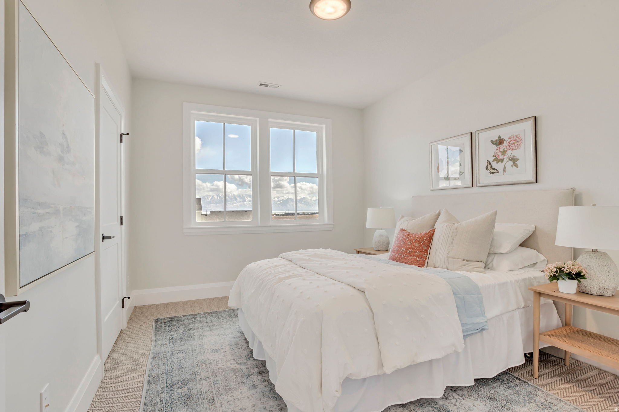 BEACON POINTE - Residential