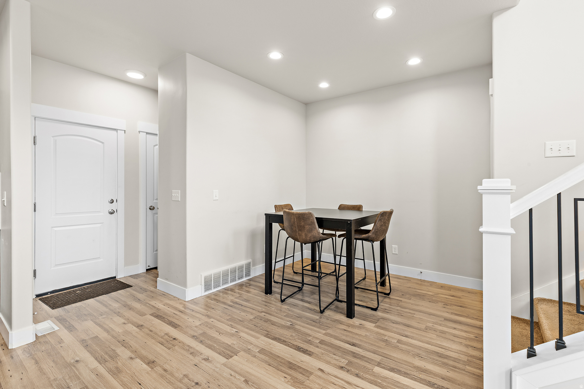 WILLOW POINT - Residential