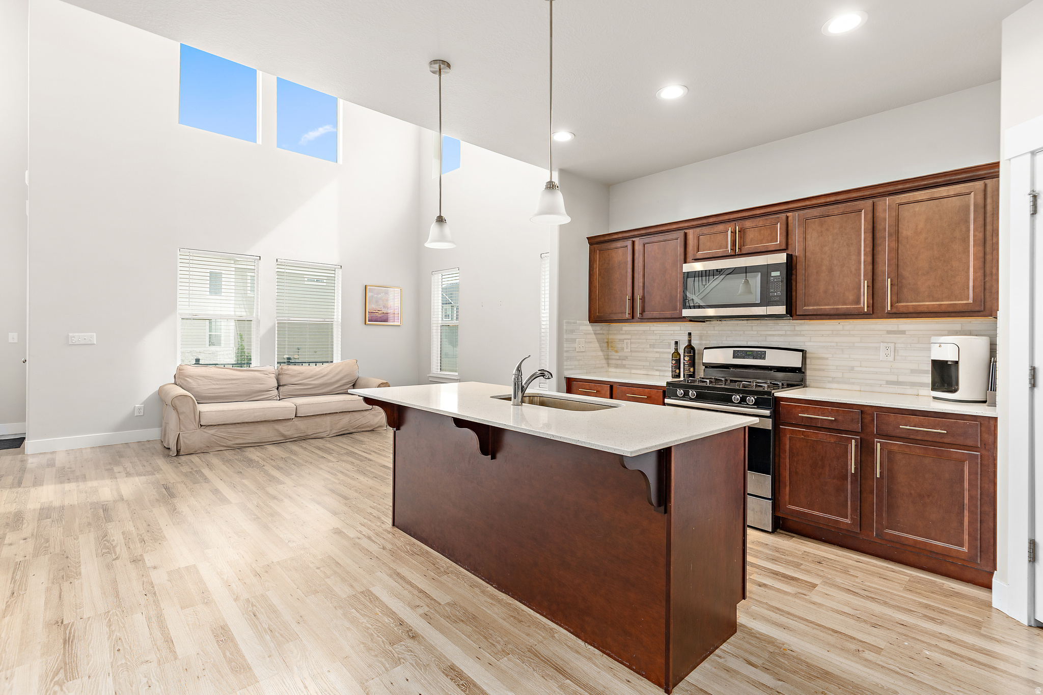 WILLOW POINT - Residential
