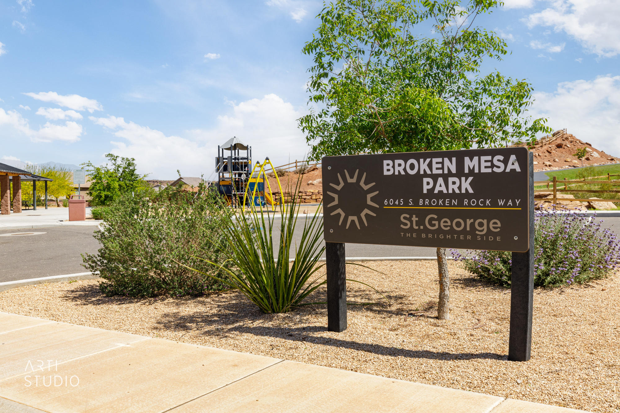 DESERT BLUFF AT DESERT CANYONS TOWNHOMES - Residential