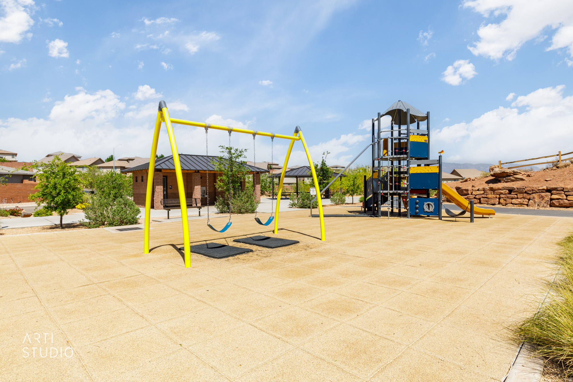 DESERT BLUFF AT DESERT CANYONS TOWNHOMES - Residential