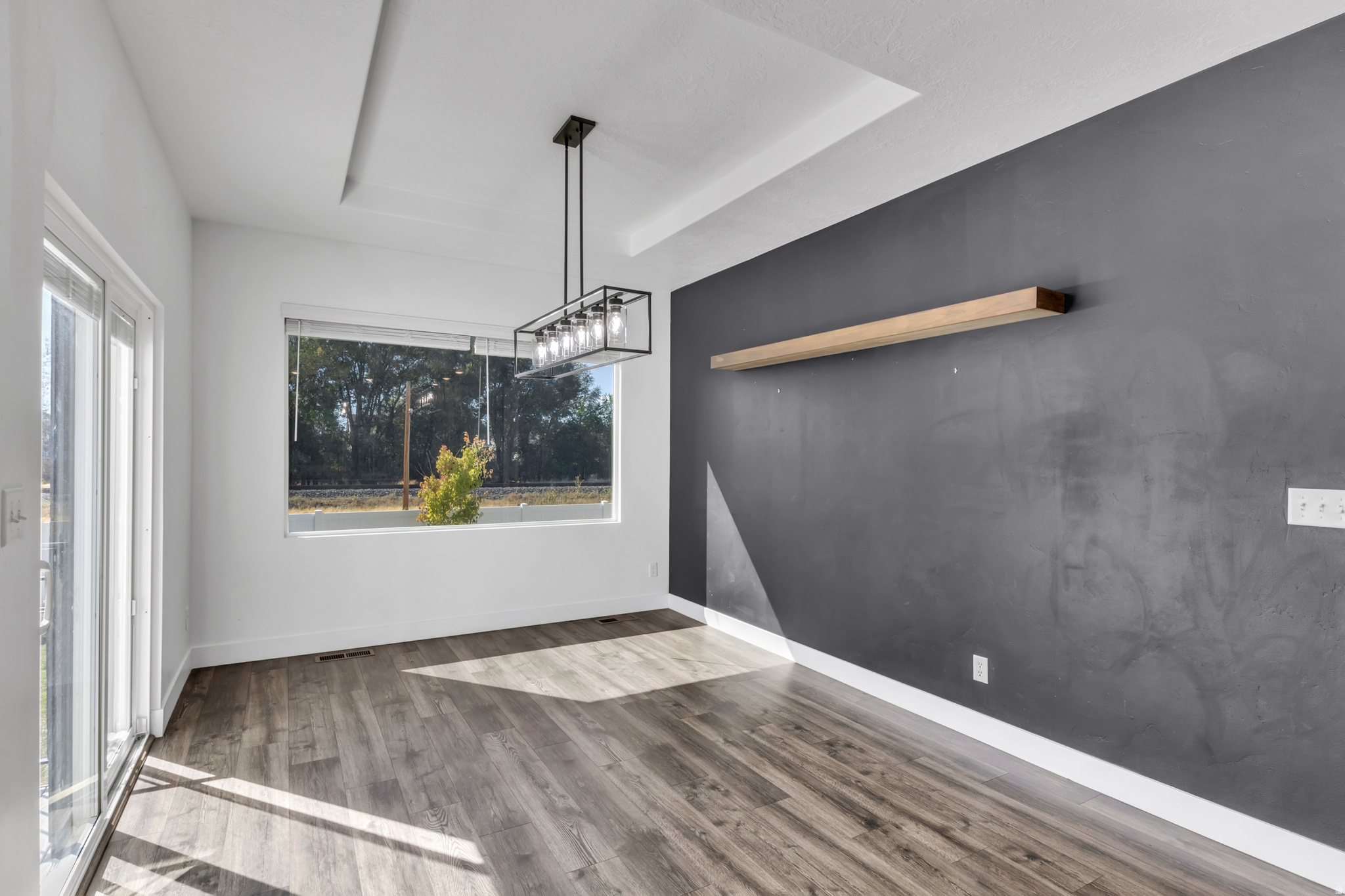 MAPLETON GROVE - Residential