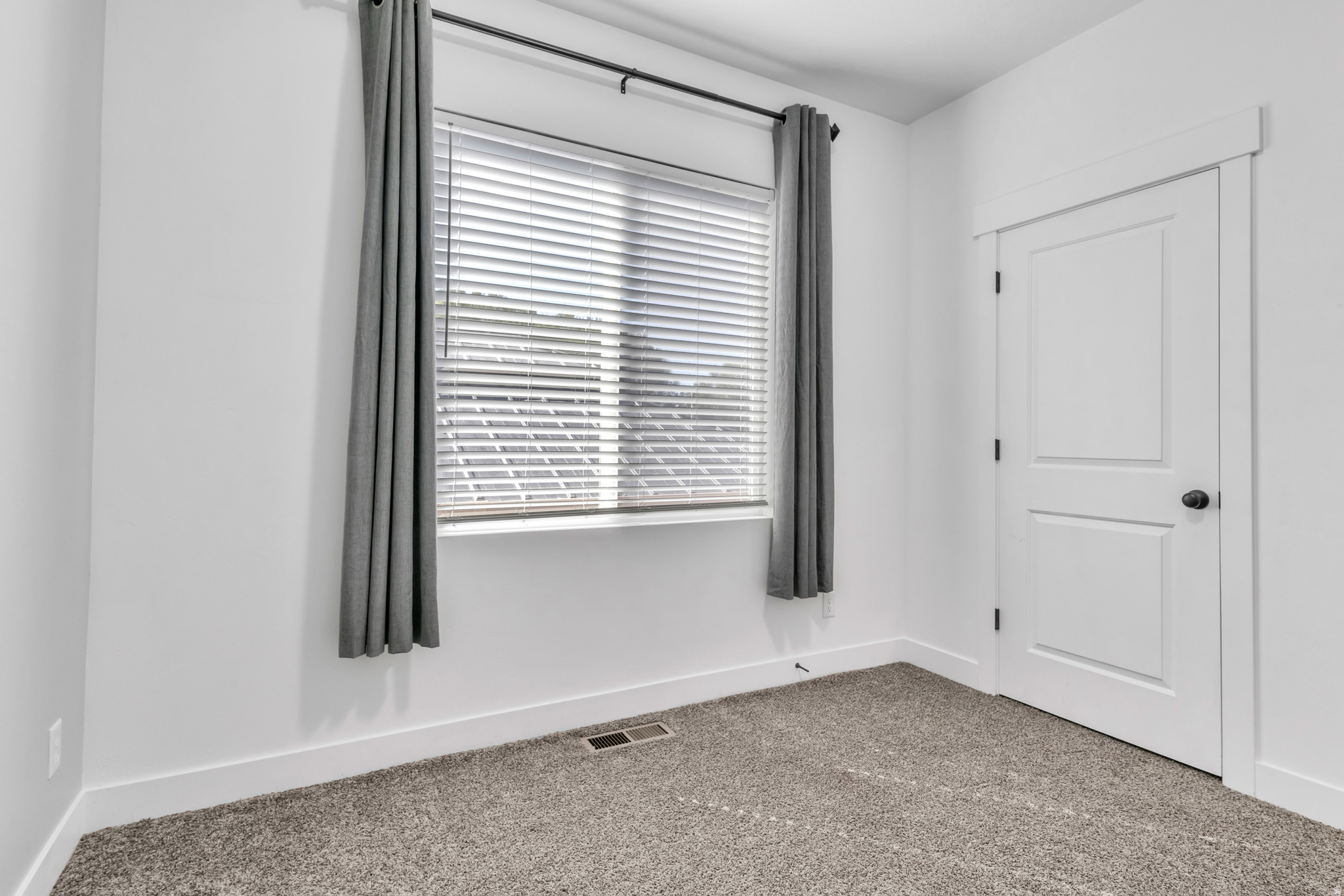 MAPLETON GROVE - Residential