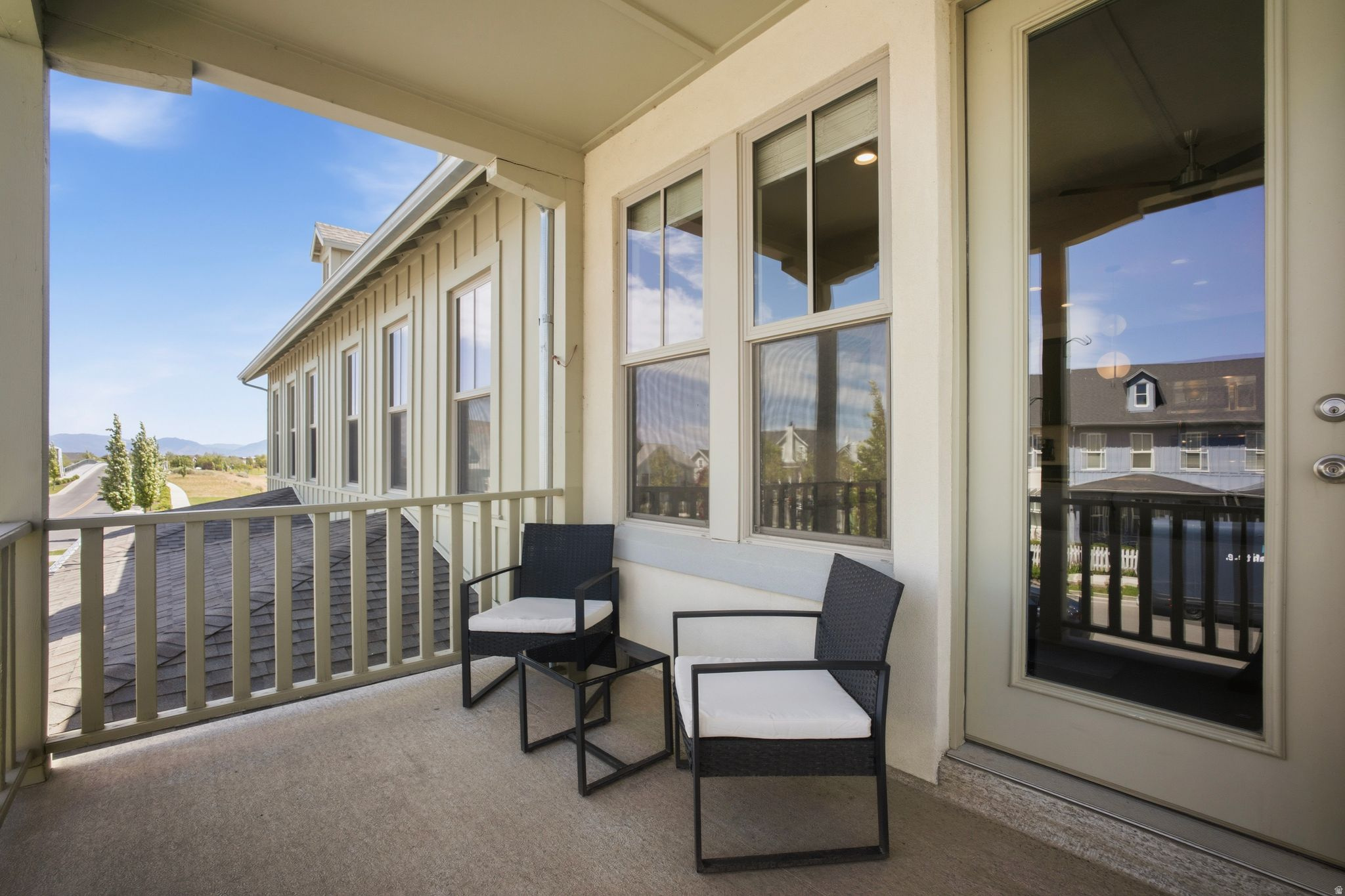DAYBREAK LAKE ISLAND - Residential