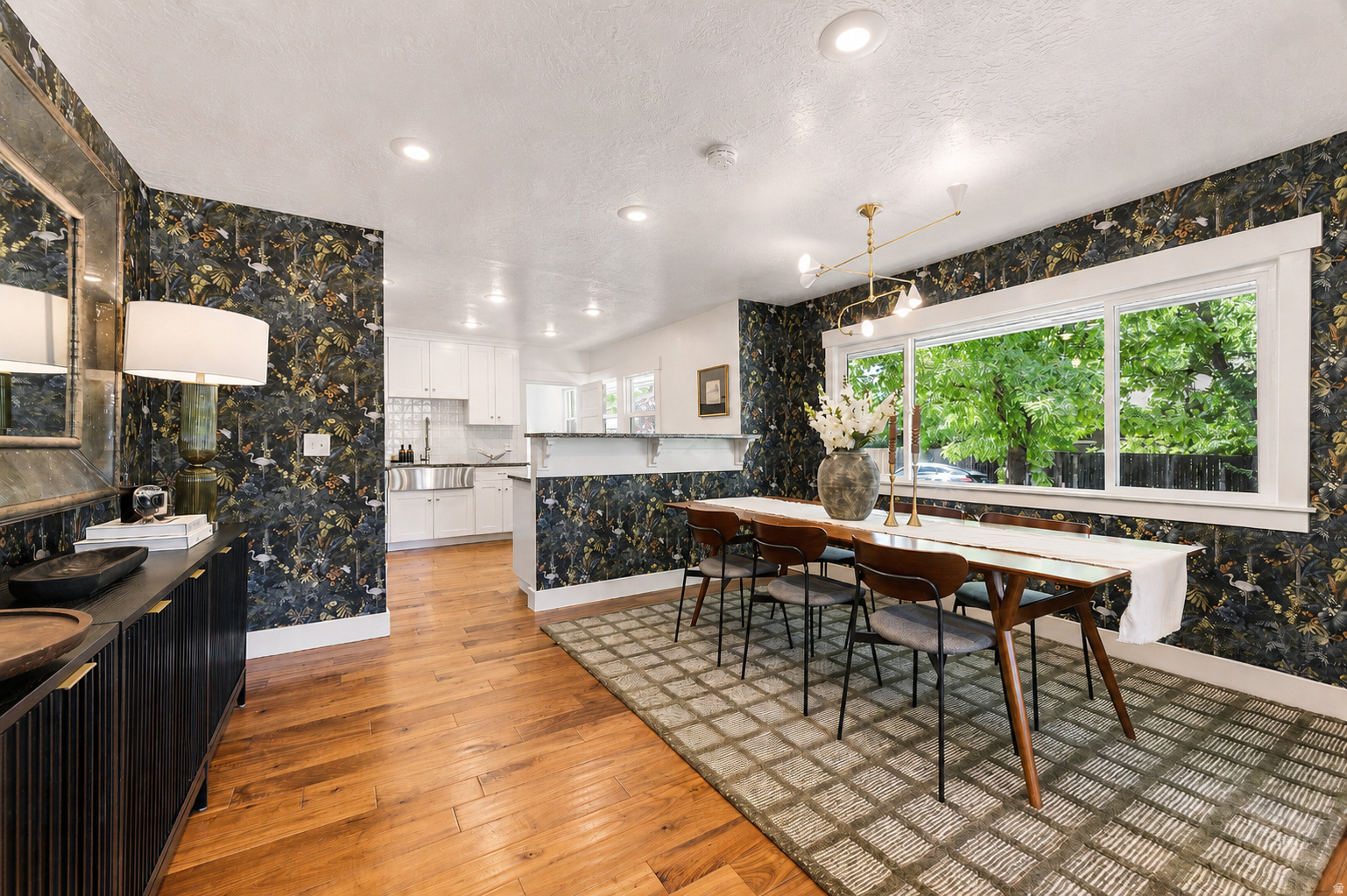 EAST BOULEVARD - Residential