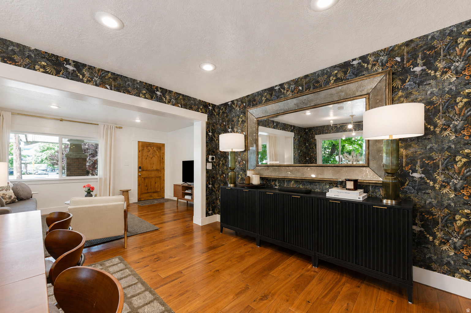 EAST BOULEVARD - Residential
