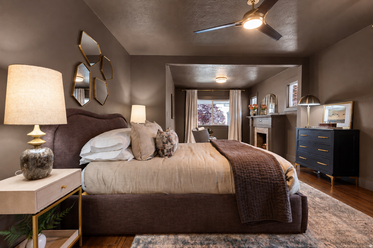 EAST BOULEVARD - Residential