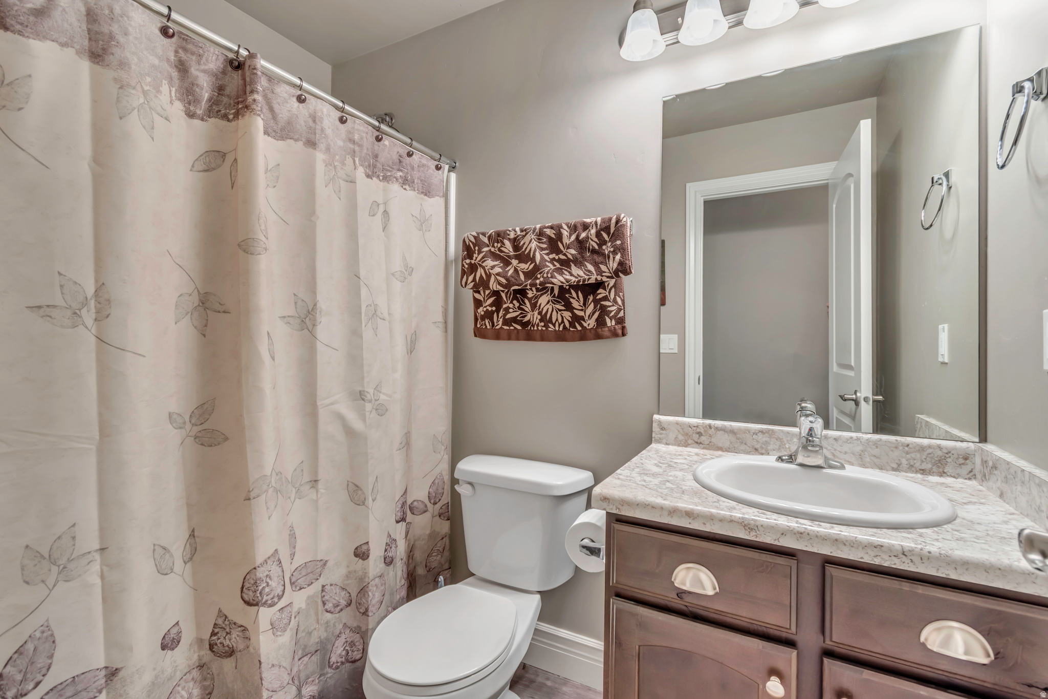 COMISKEY PARK GARDEN HOME CONDOMINIUMS PHASE 3 - Residential