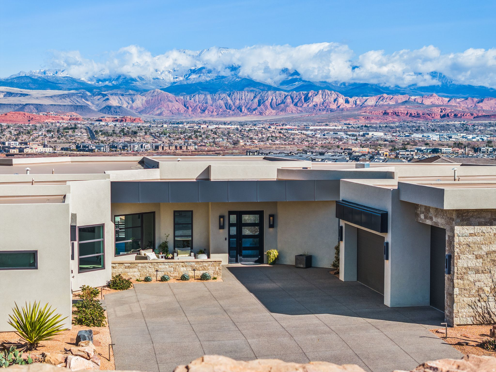 STONE CLIFF PH 11 - Residential