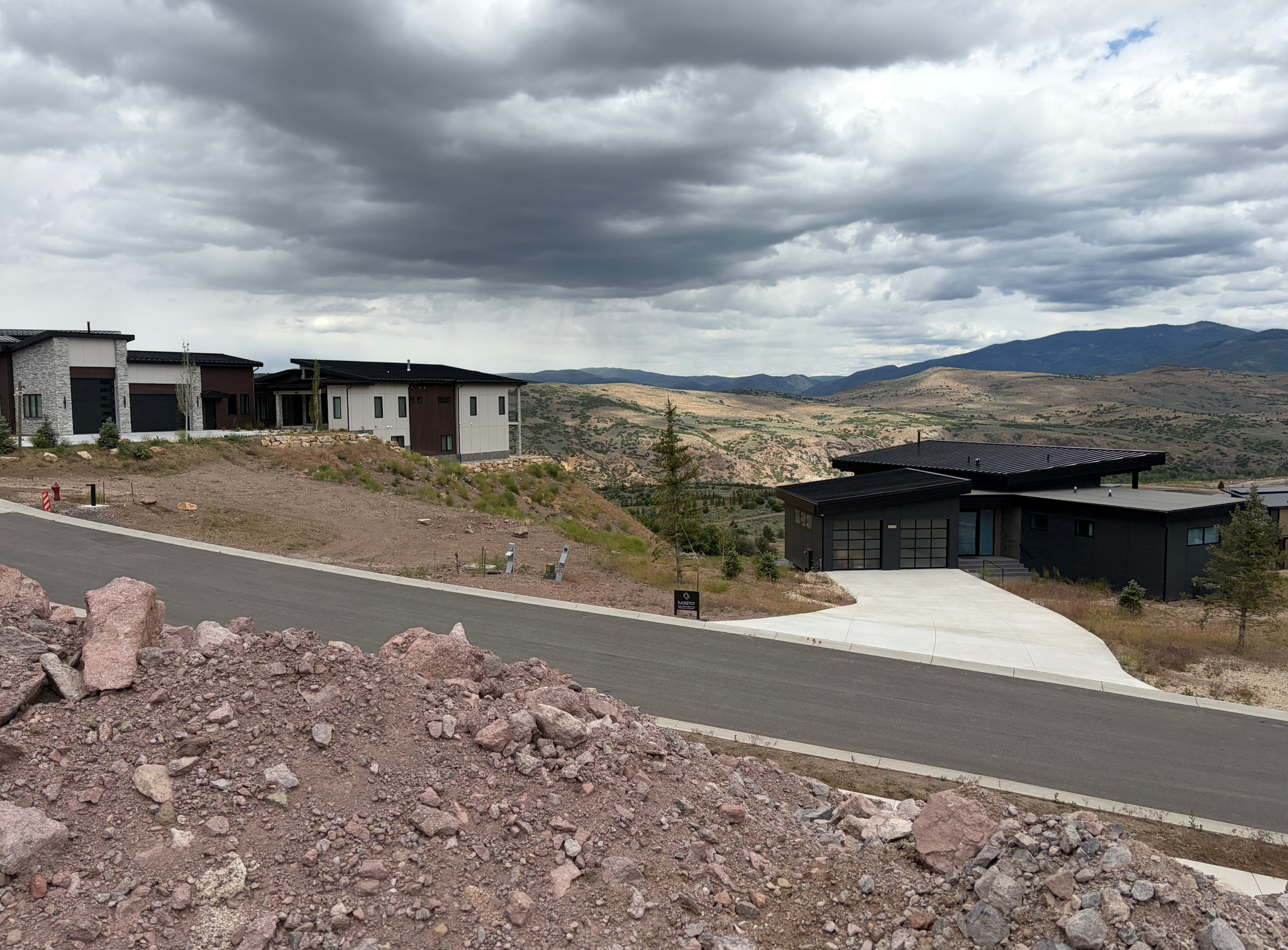 BENLOCH RANCH - Residential