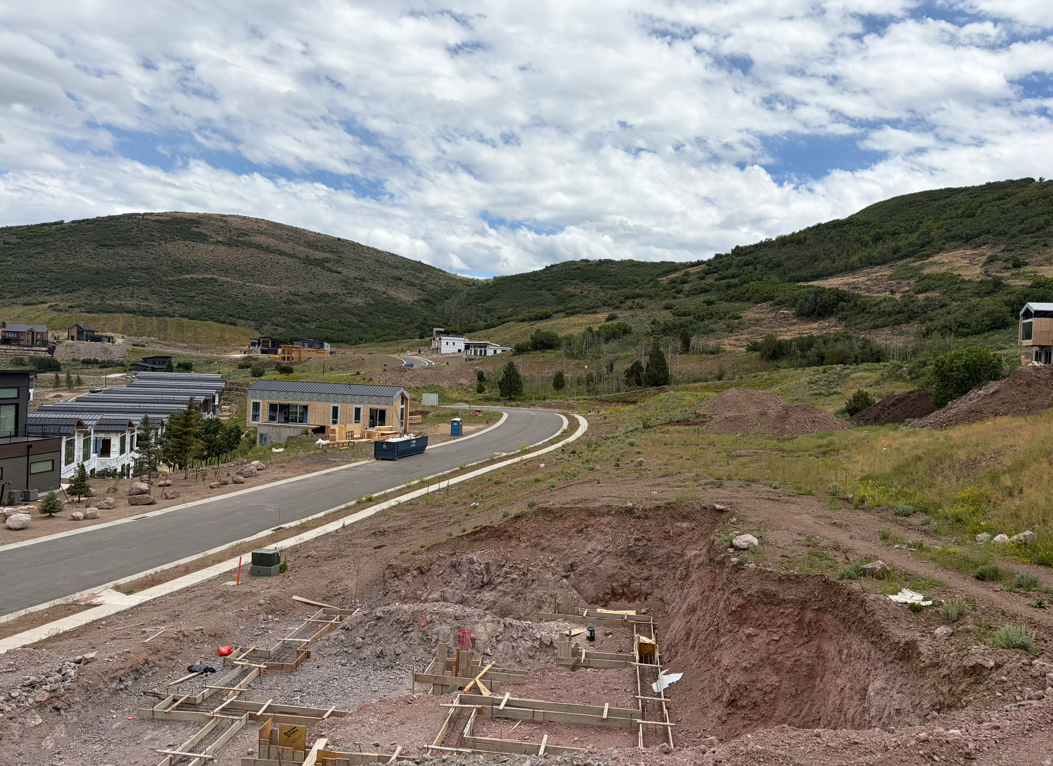 BENLOCH RANCH - Residential