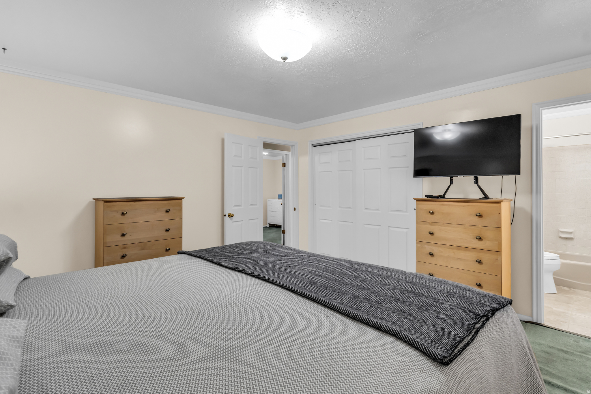 OAK FOREST #5 - Residential
