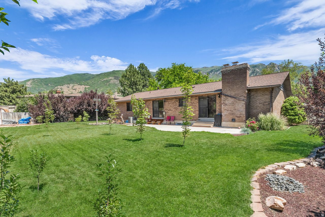 OAK FOREST #5 - Residential