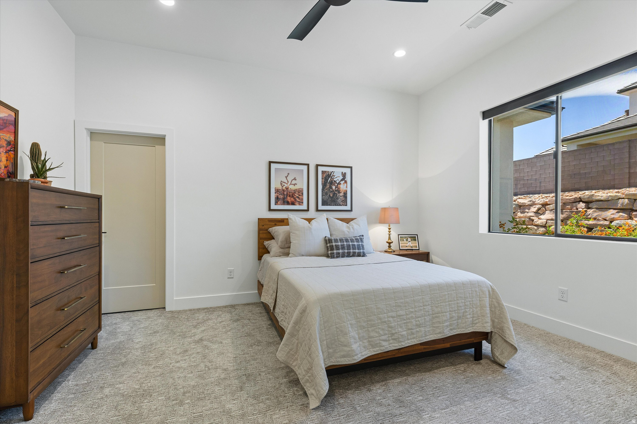 TONAQUINT COVE - Residential