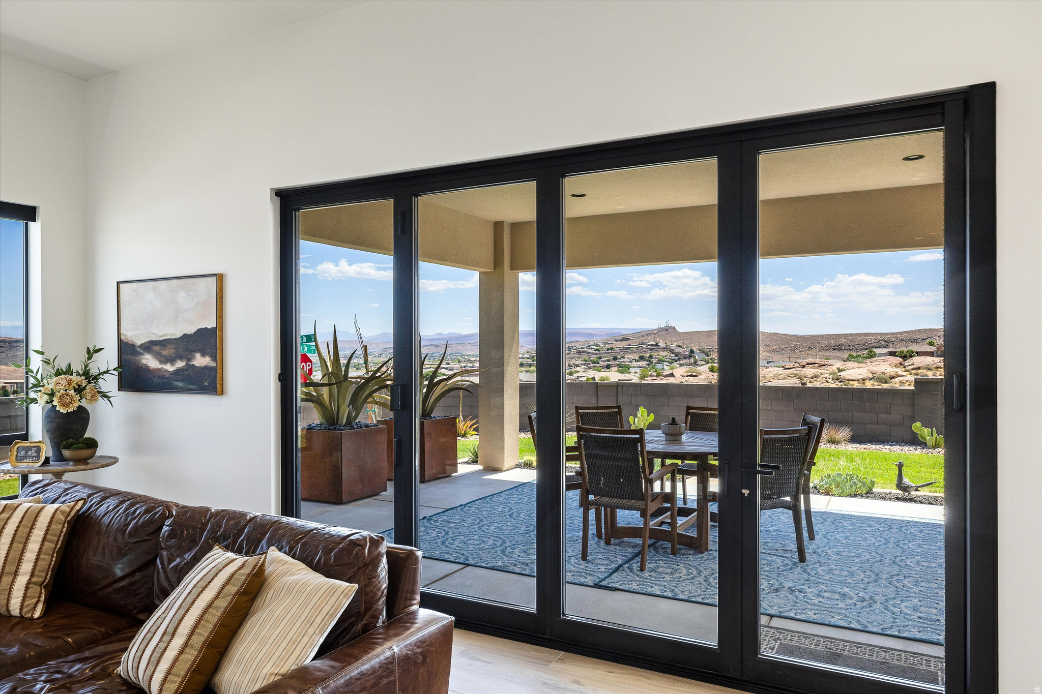 TONAQUINT COVE - Residential