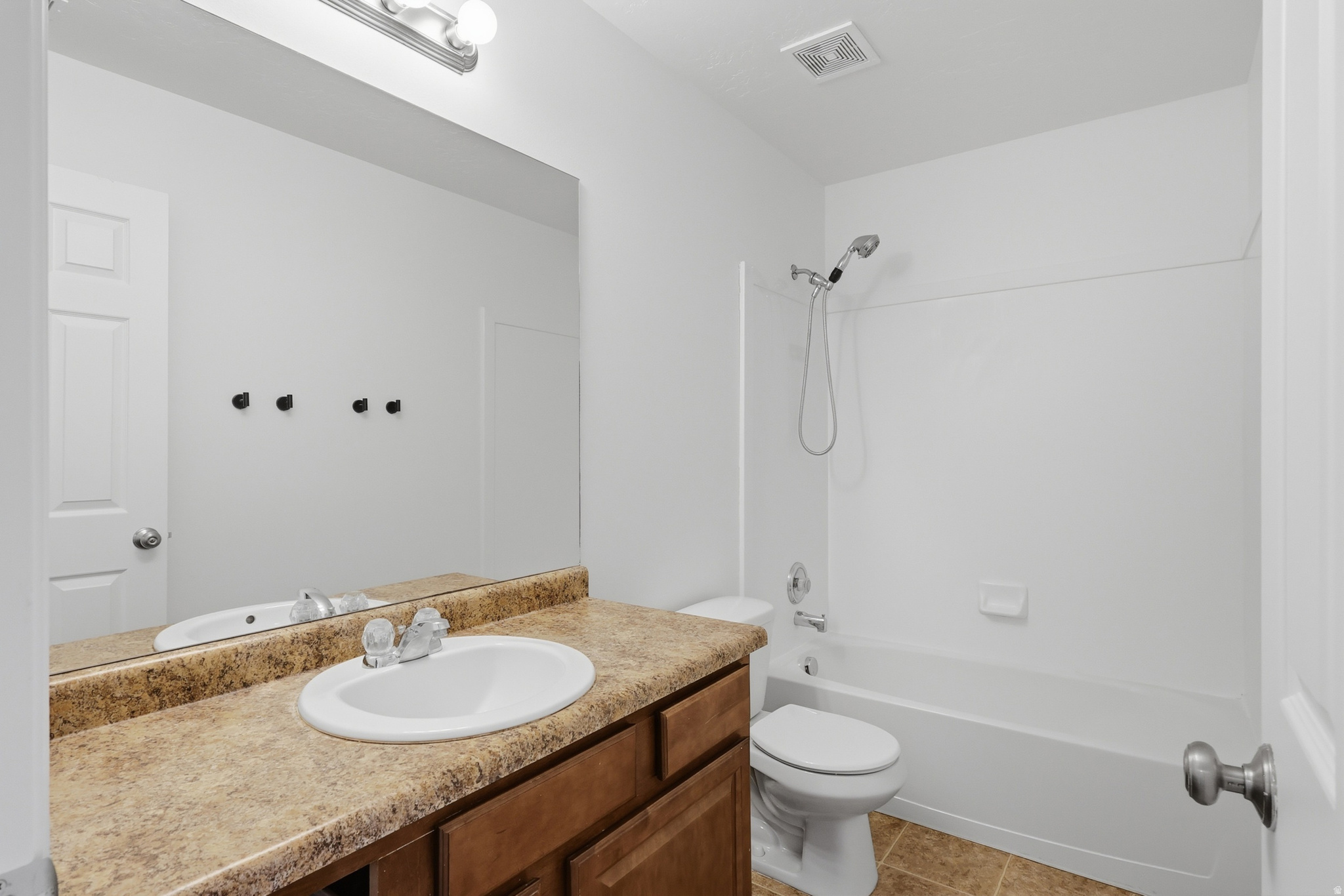 WHISPERING WILLOW - Residential