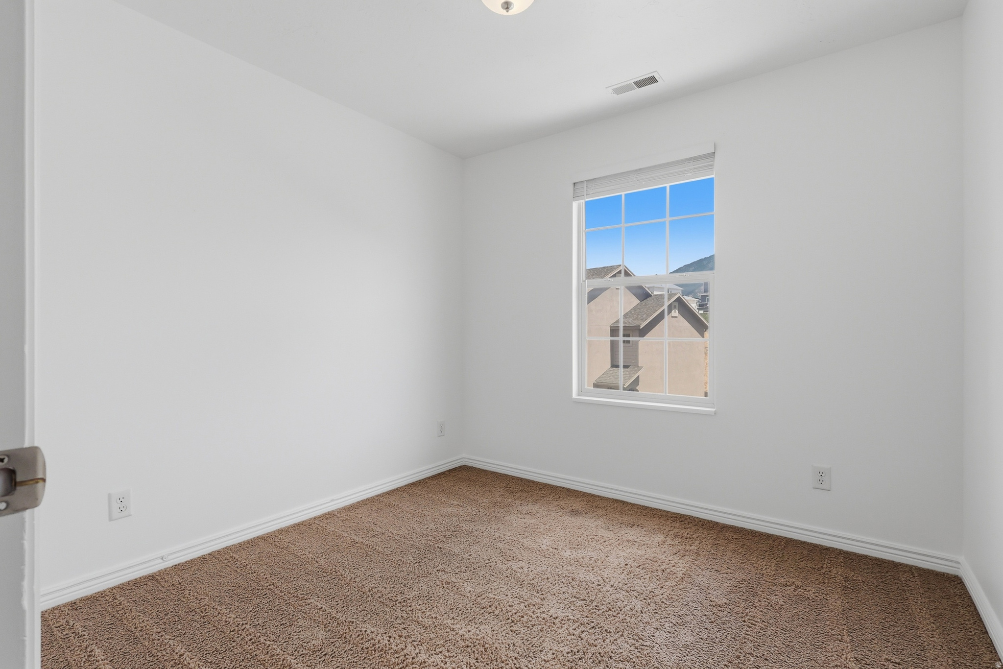 WHISPERING WILLOW - Residential