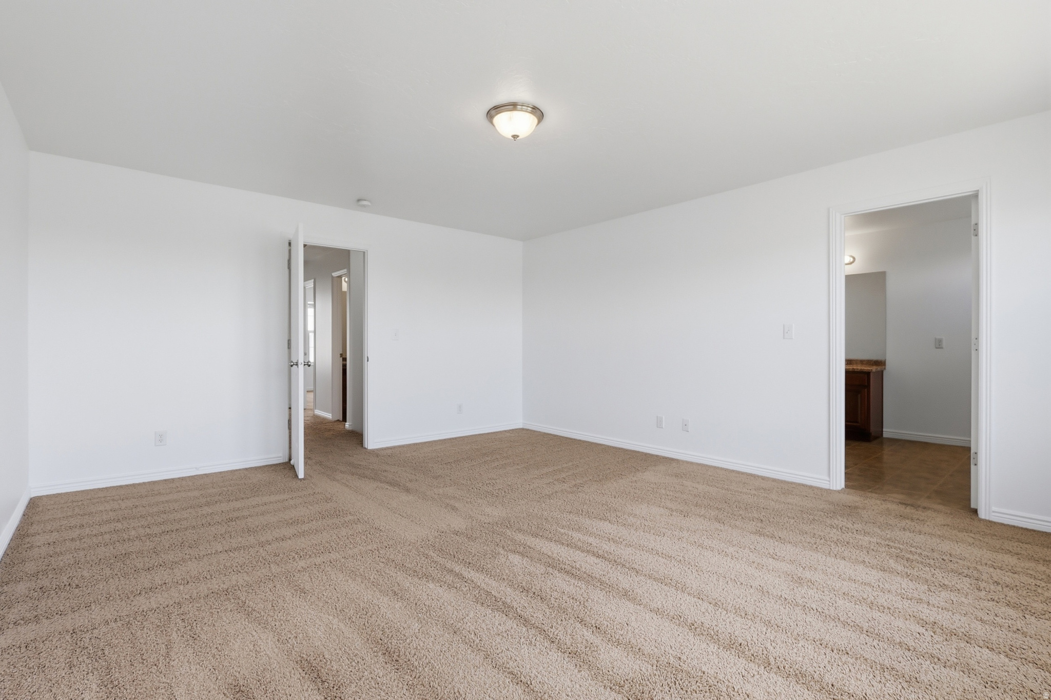 WHISPERING WILLOW - Residential